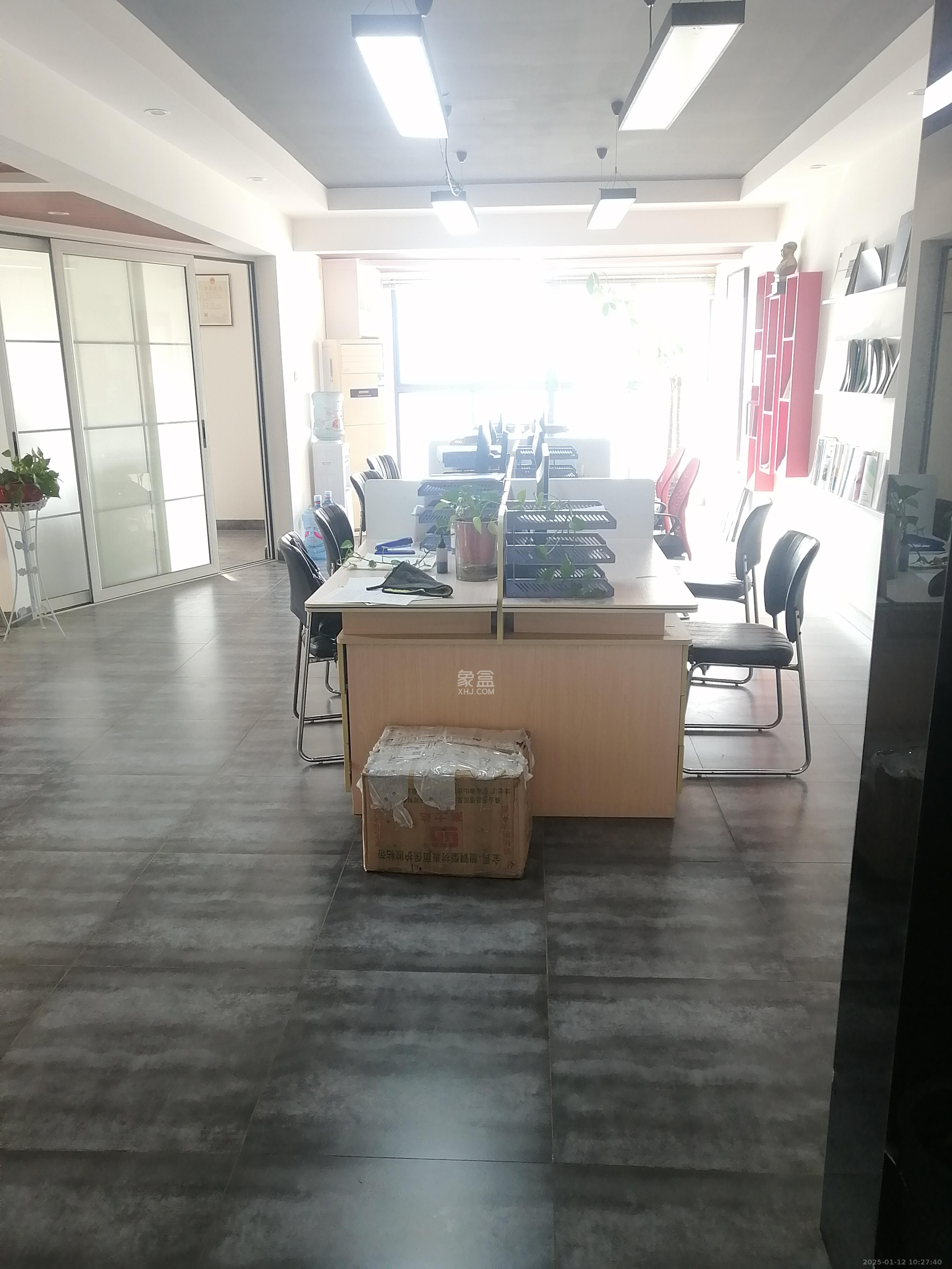 长城雅苑  3室2厅1卫    3600.0元/月 长城雅苑  3室2厅1卫    3600.0元/月