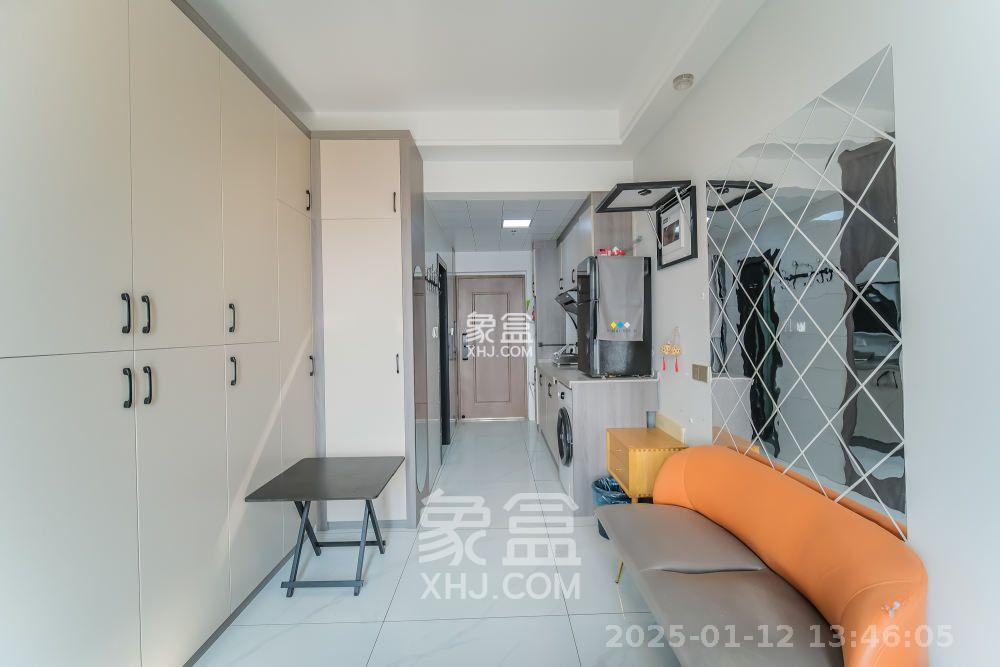 保利香槟国际  1室1厅1卫   1300.00元/月室内图