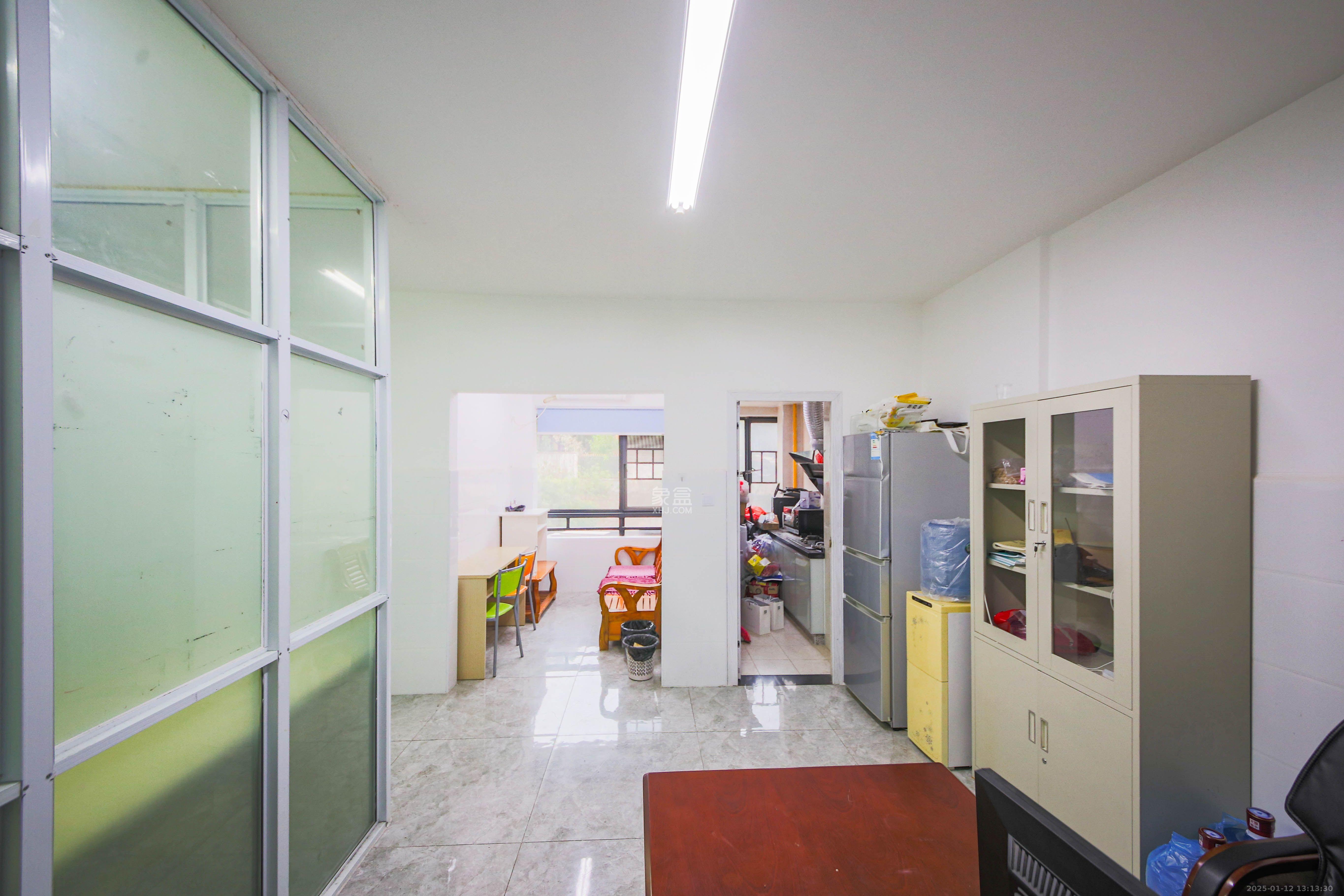 和庄 3室1厅1卫 1500.0元/月 和庄 3室1厅1卫 1500.0元/月室内图