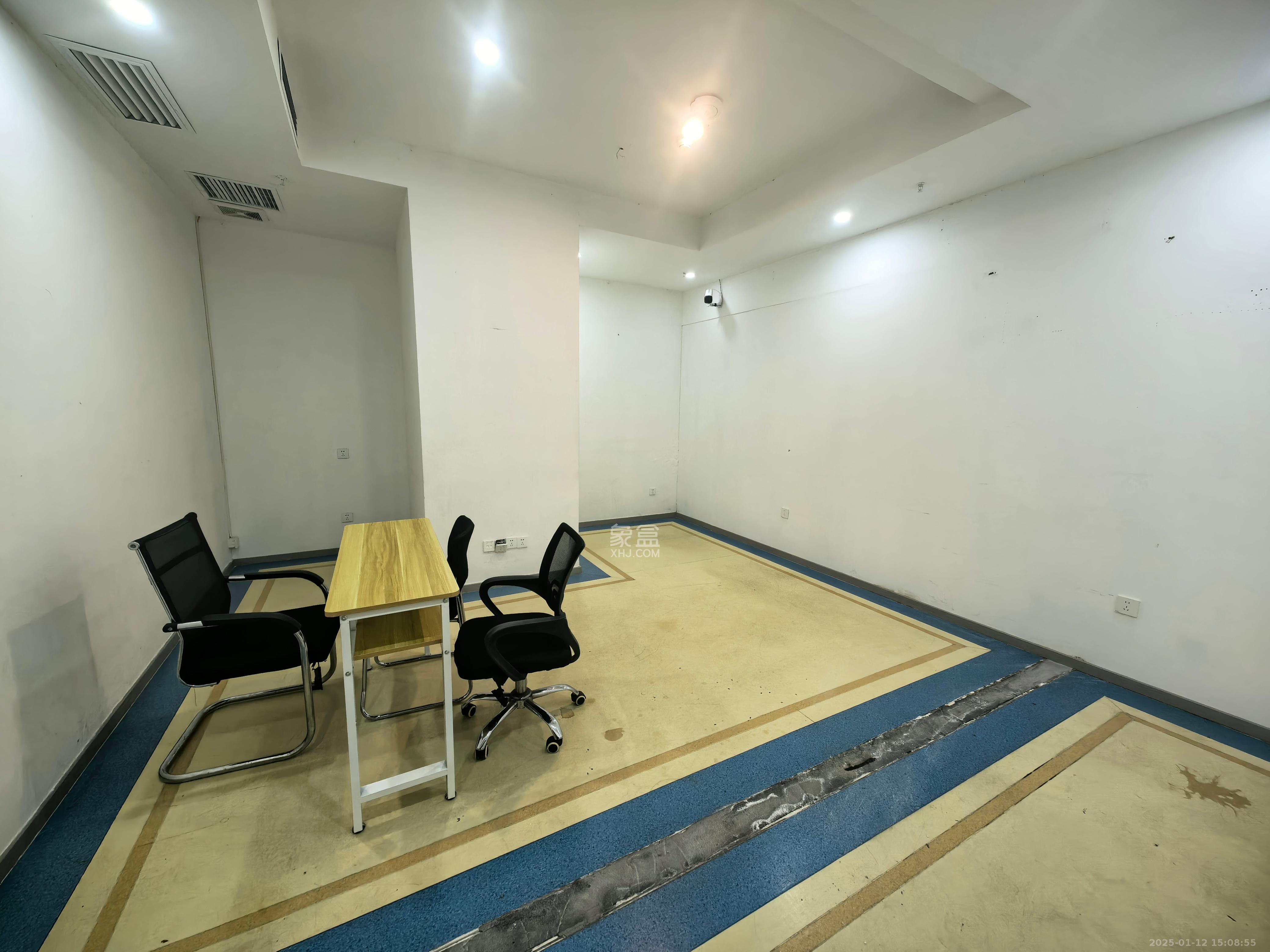 华翼府   700.0㎡      15000.0元/月室内图