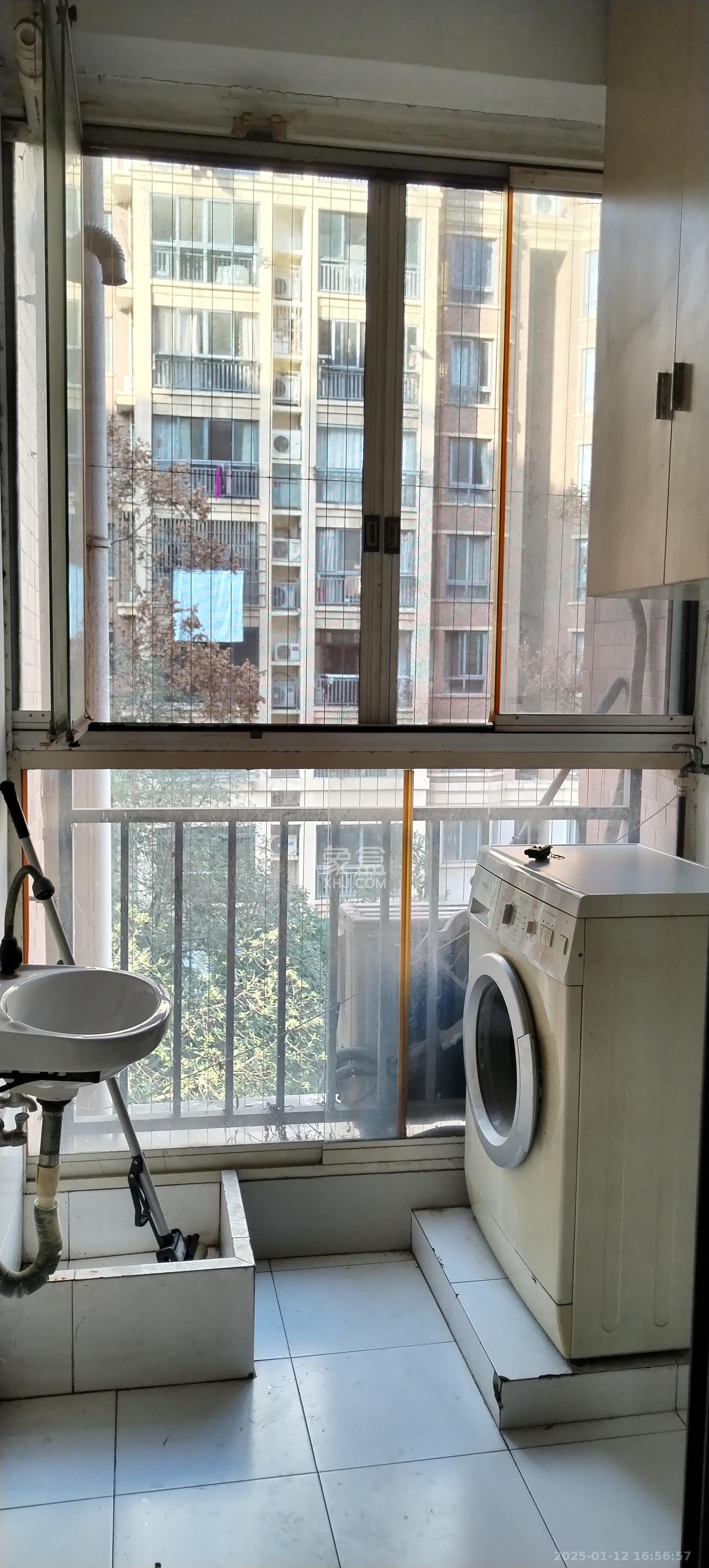 上海城小区 2室1厅1卫 1900.0元/月 上海城小区 2室1厅1卫 1900.0元/月室内图