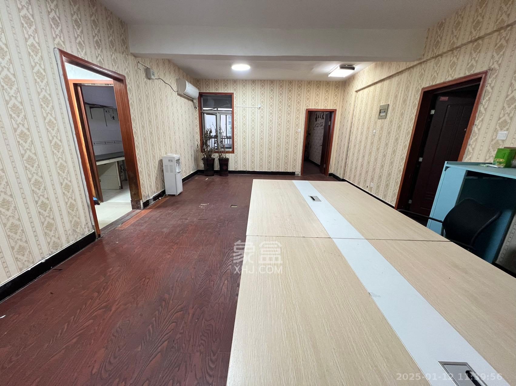 上河国际A座 2室2厅1卫 1900.0元/月 上河国际A座 2室2厅1卫 1900.0元/月室内图