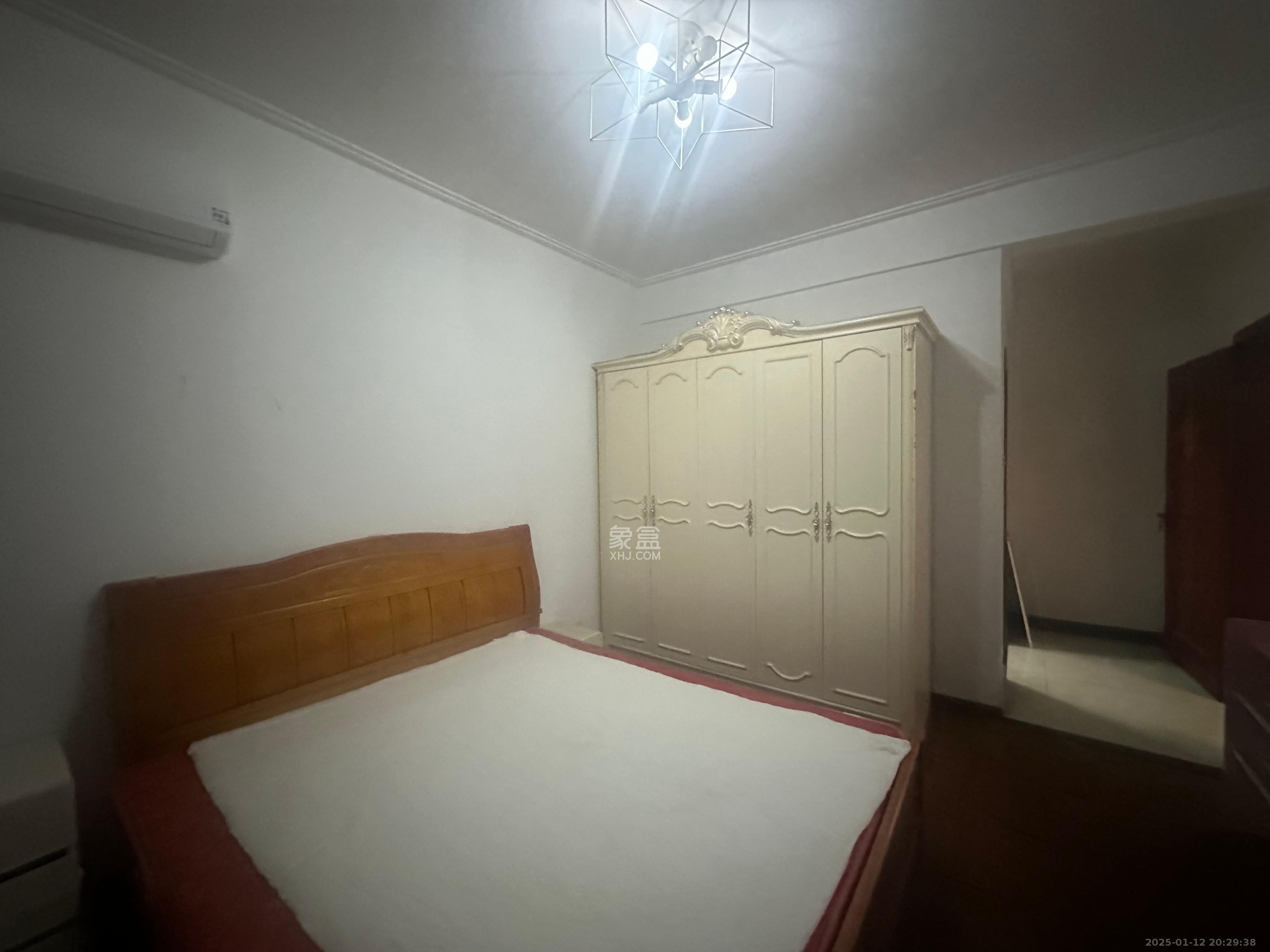 水岸兰庭 3室2厅2卫 2600.0元/月 水岸兰庭 3室2厅2卫 2600.0元/月室内图