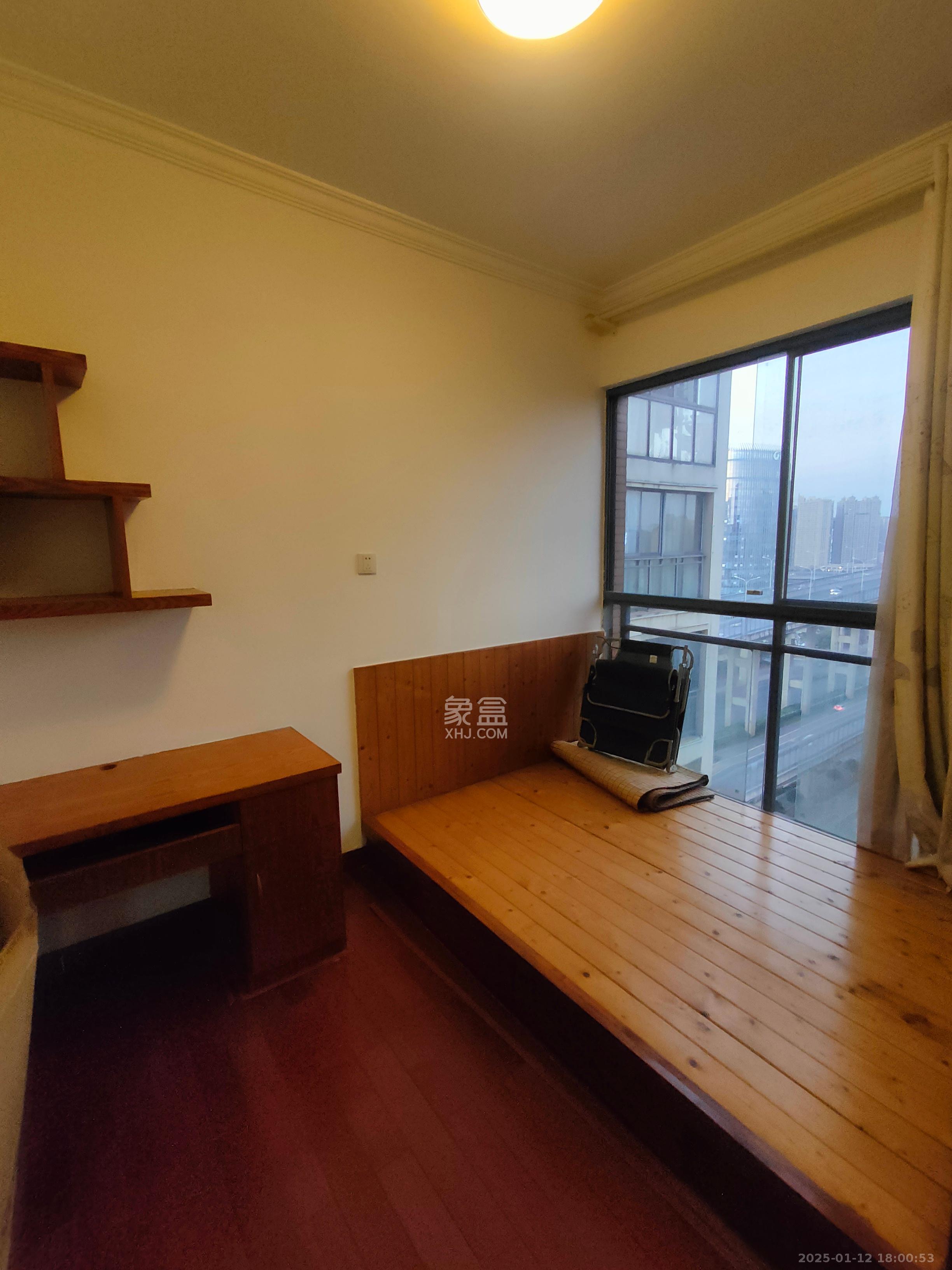 湘府十城（汇财御景湾新寓,汇财国际）  1室1厅1卫    2200.0元/月室内图