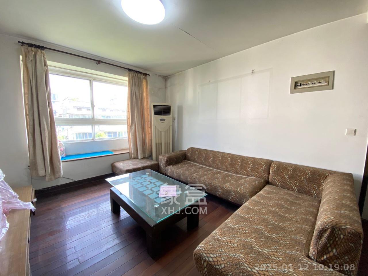 科大景园  3室2厅1卫   1500.00元/月室内图