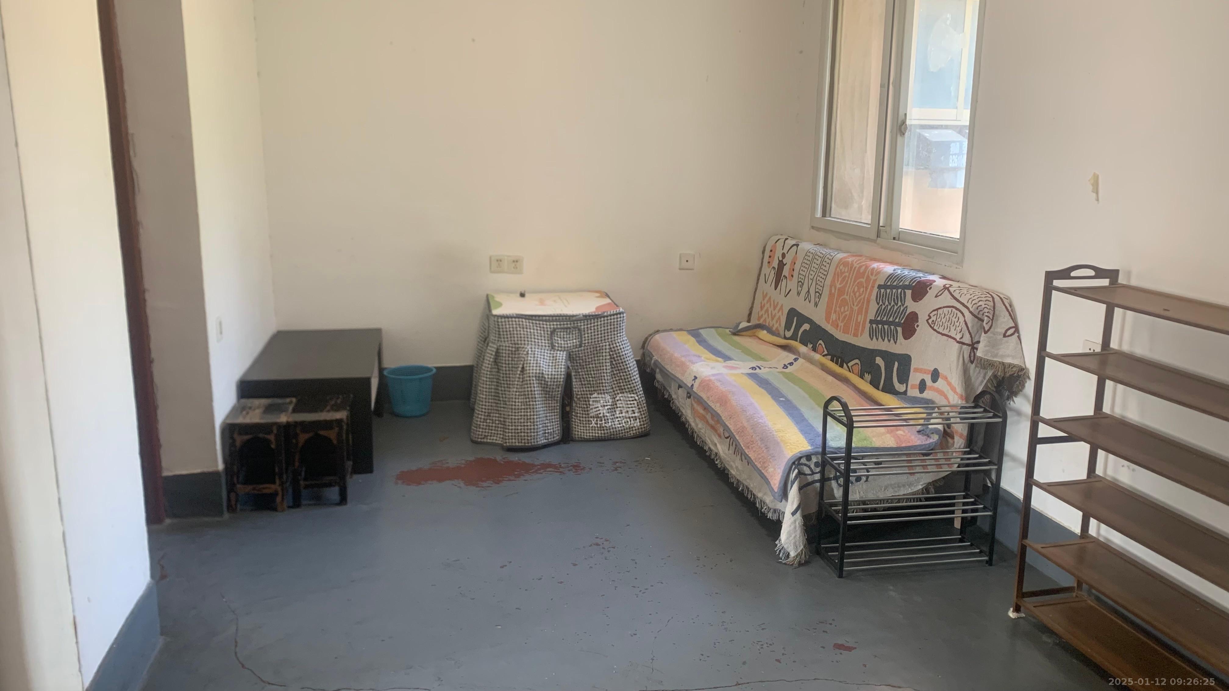 省少管所单位房 2室1厅1卫 1200.0元/月 省少管所单位房 2室1厅1卫 1200.0元/月室内图