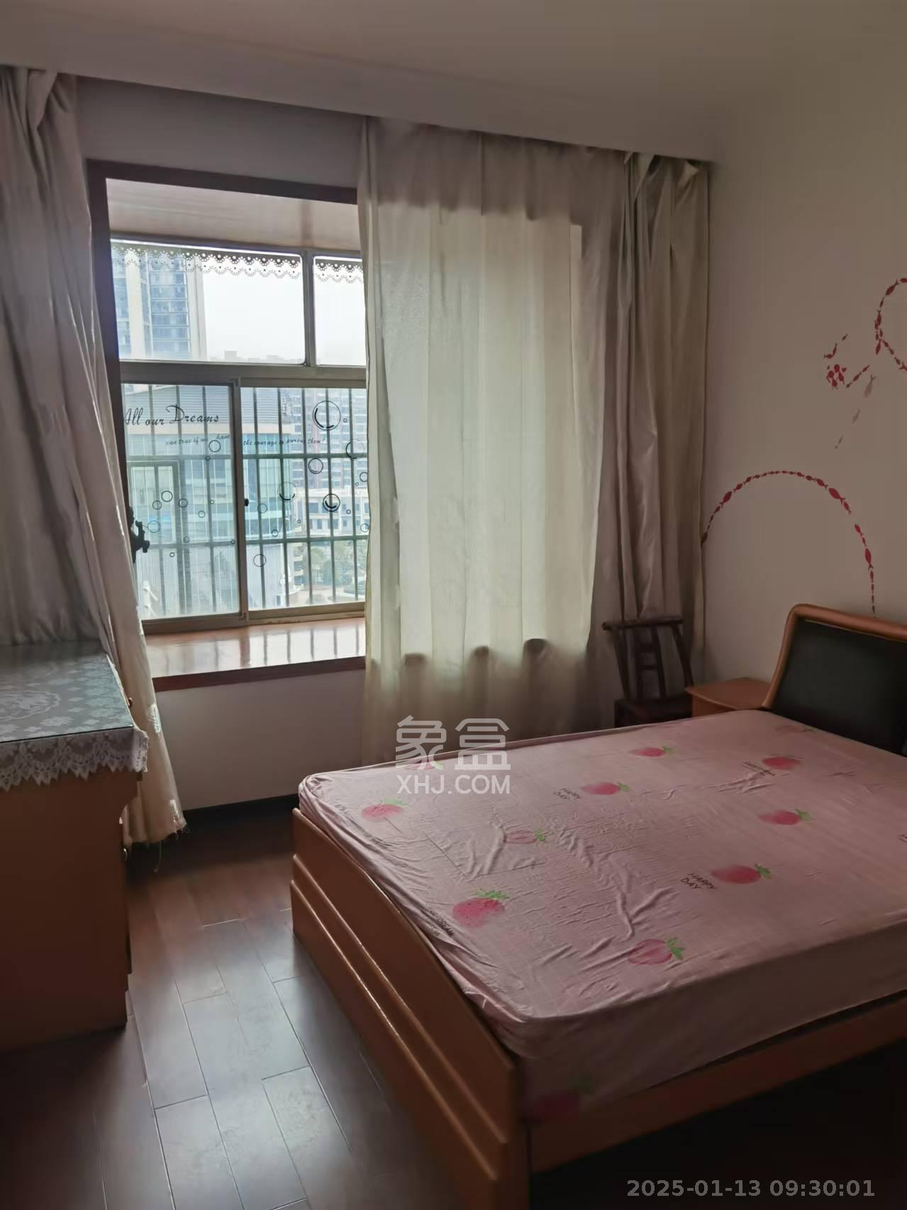 莲湖大厦 3室1厅1卫 2700.0元/月 莲湖大厦 3室1厅1卫 2700.0元/月室内图