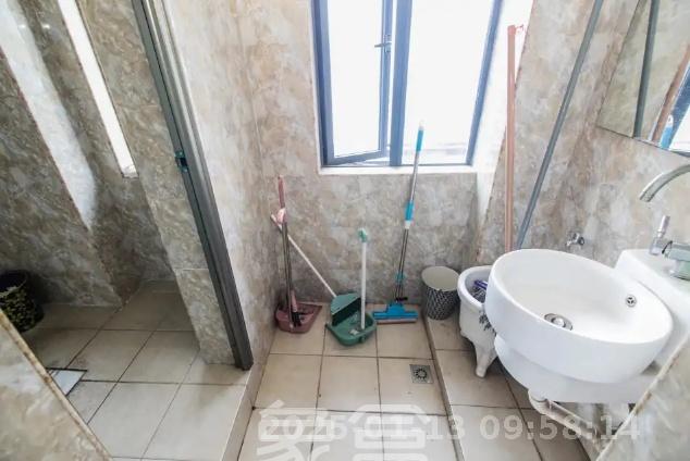 亚商国际  2室2厅1卫    2000.0元/月 亚商国际  2室2厅1卫    2000.0元/月室内图