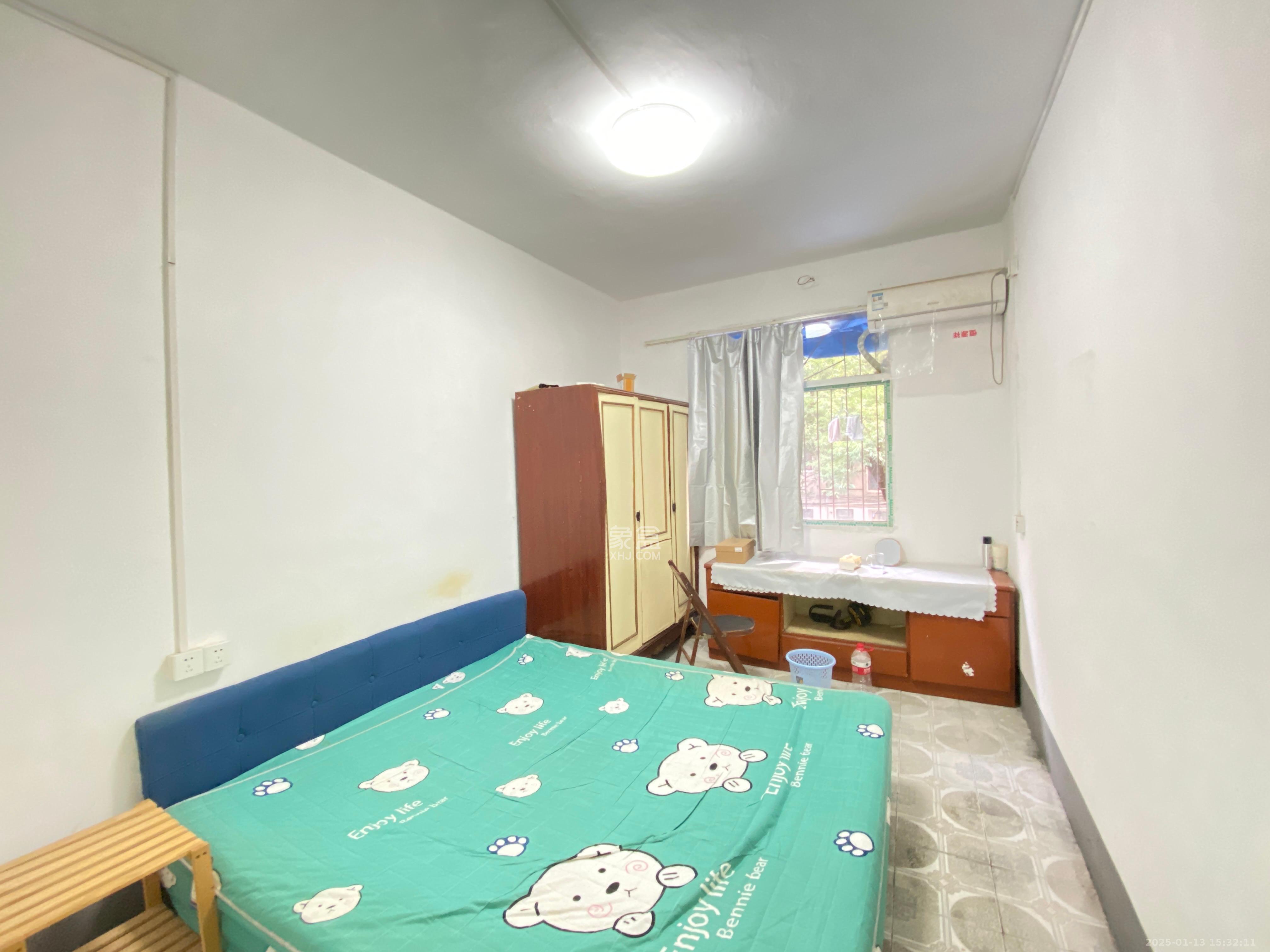 湖南广播电视学校宿舍 3室2厅1卫 1600.0元/月 湖南广播电视学校宿舍 3室2厅1卫 1600.0元/月室内图