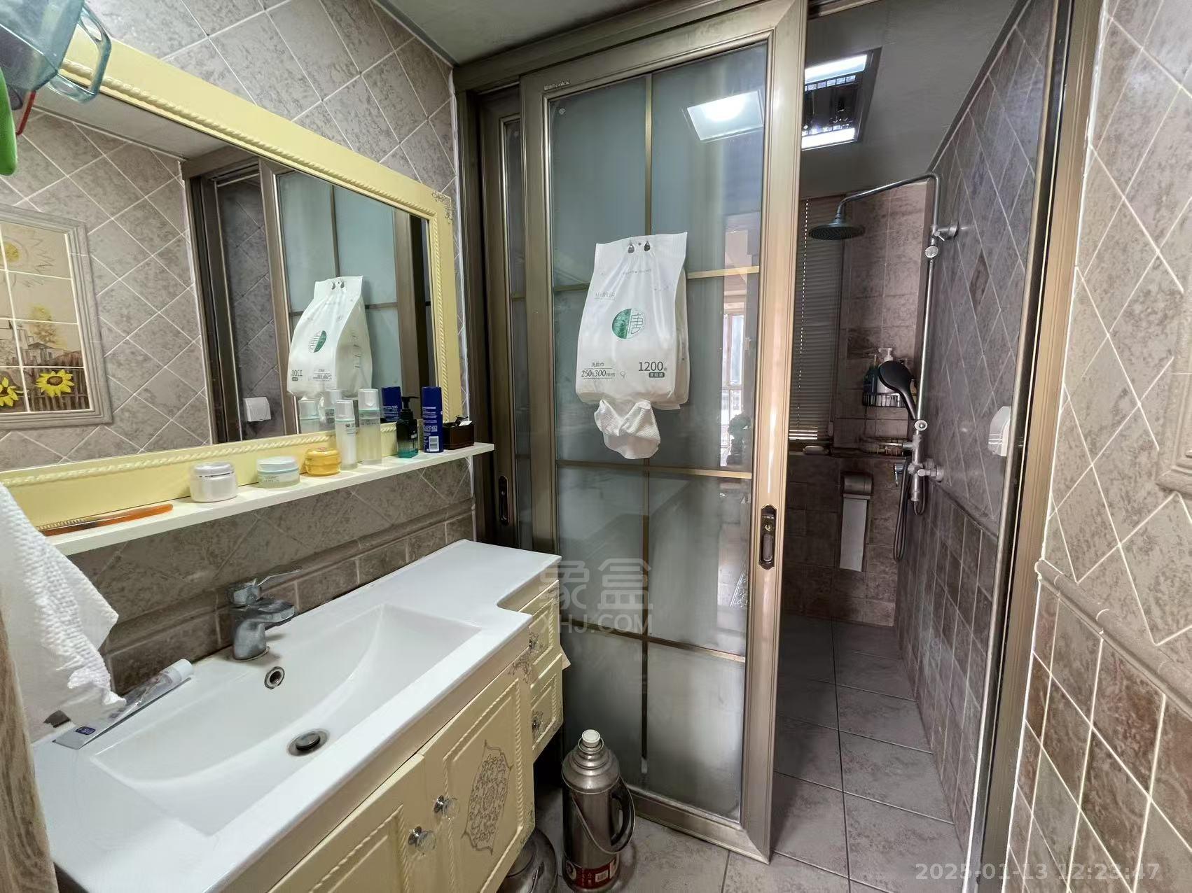 明月湖 3室2厅1卫 2200.0元/月 明月湖 3室2厅1卫 2200.0元/月室内图