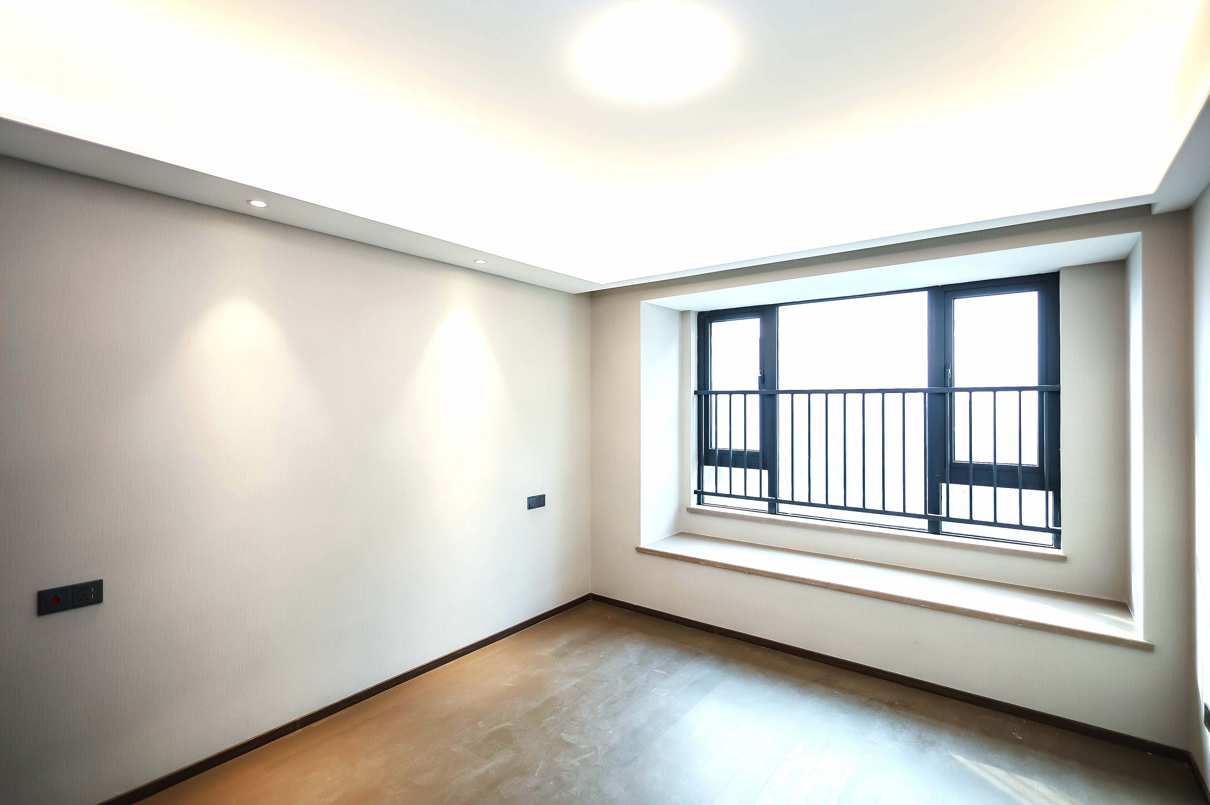 龙湖舜山府  4室2厅2卫    195.0万卧室