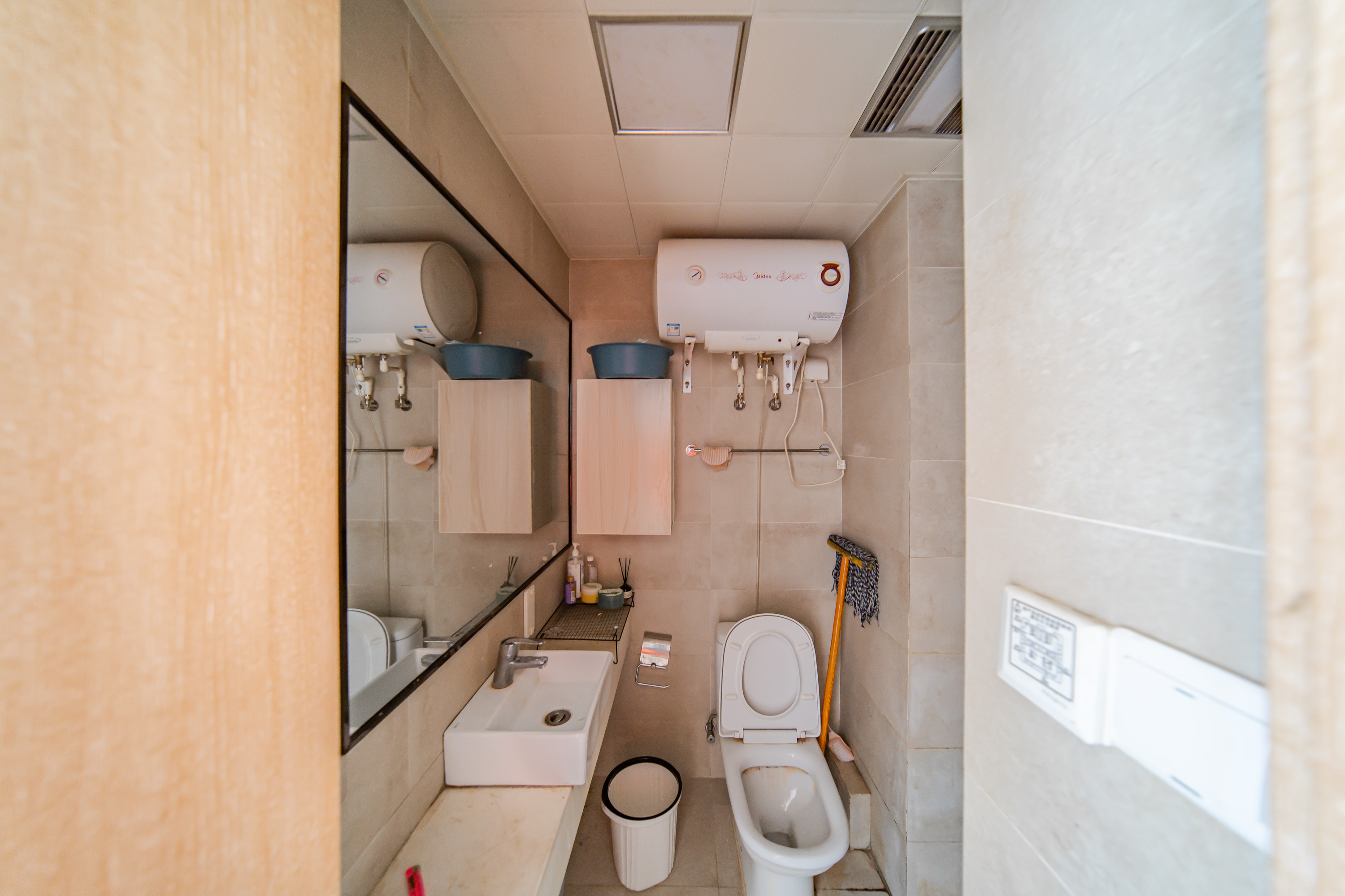 兰亭湾畔 1室1厅1卫 13.8万 兰亭湾畔 1室1厅1卫 13.8万卫生间