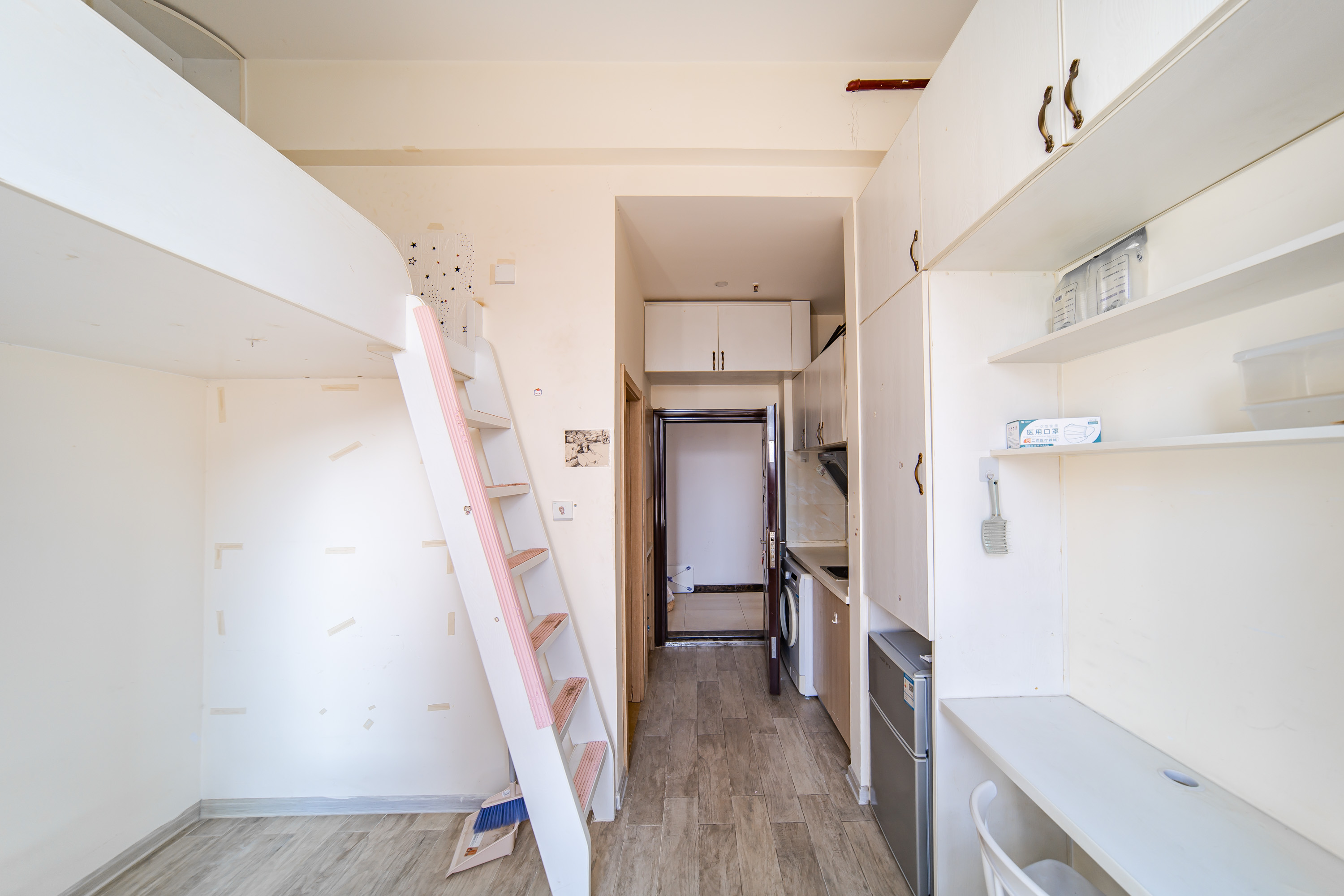 兰亭湾畔 1室1厅1卫 13.8万 兰亭湾畔 1室1厅1卫 13.8万卧室