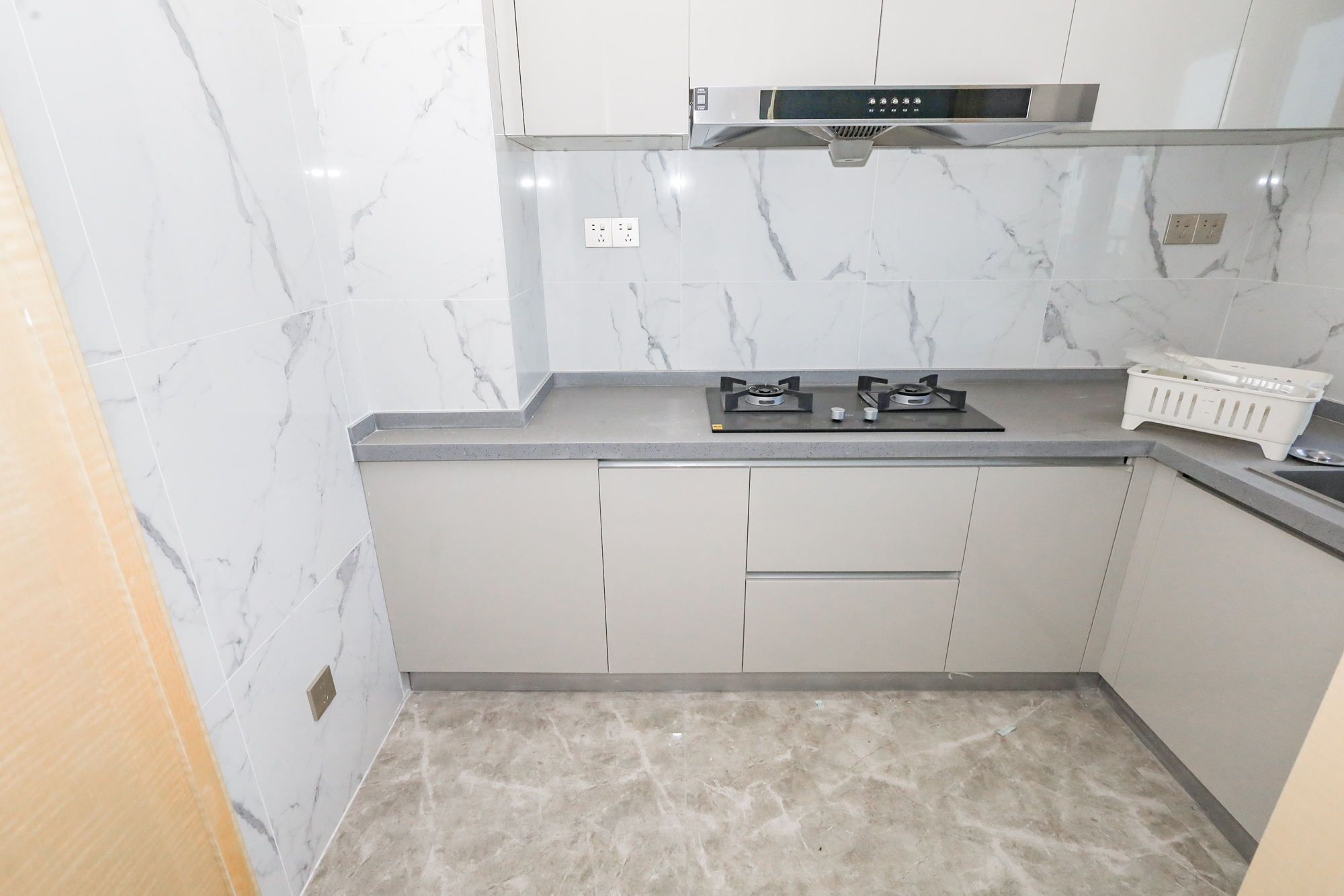 复地滨江金融中心 4室2厅2卫 280.0万 复地滨江金融中心 4室2厅2卫 280.0万厨房