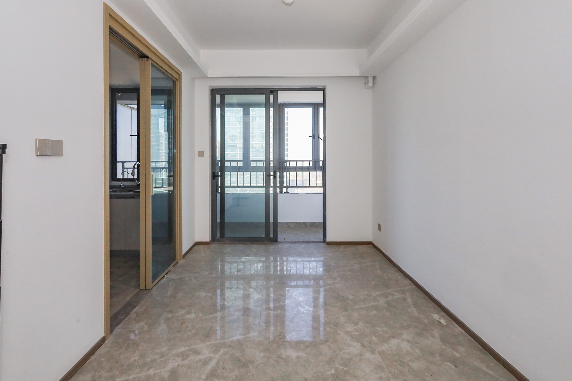 复地滨江金融中心 4室2厅2卫 280.0万 复地滨江金融中心 4室2厅2卫 280.0万其他