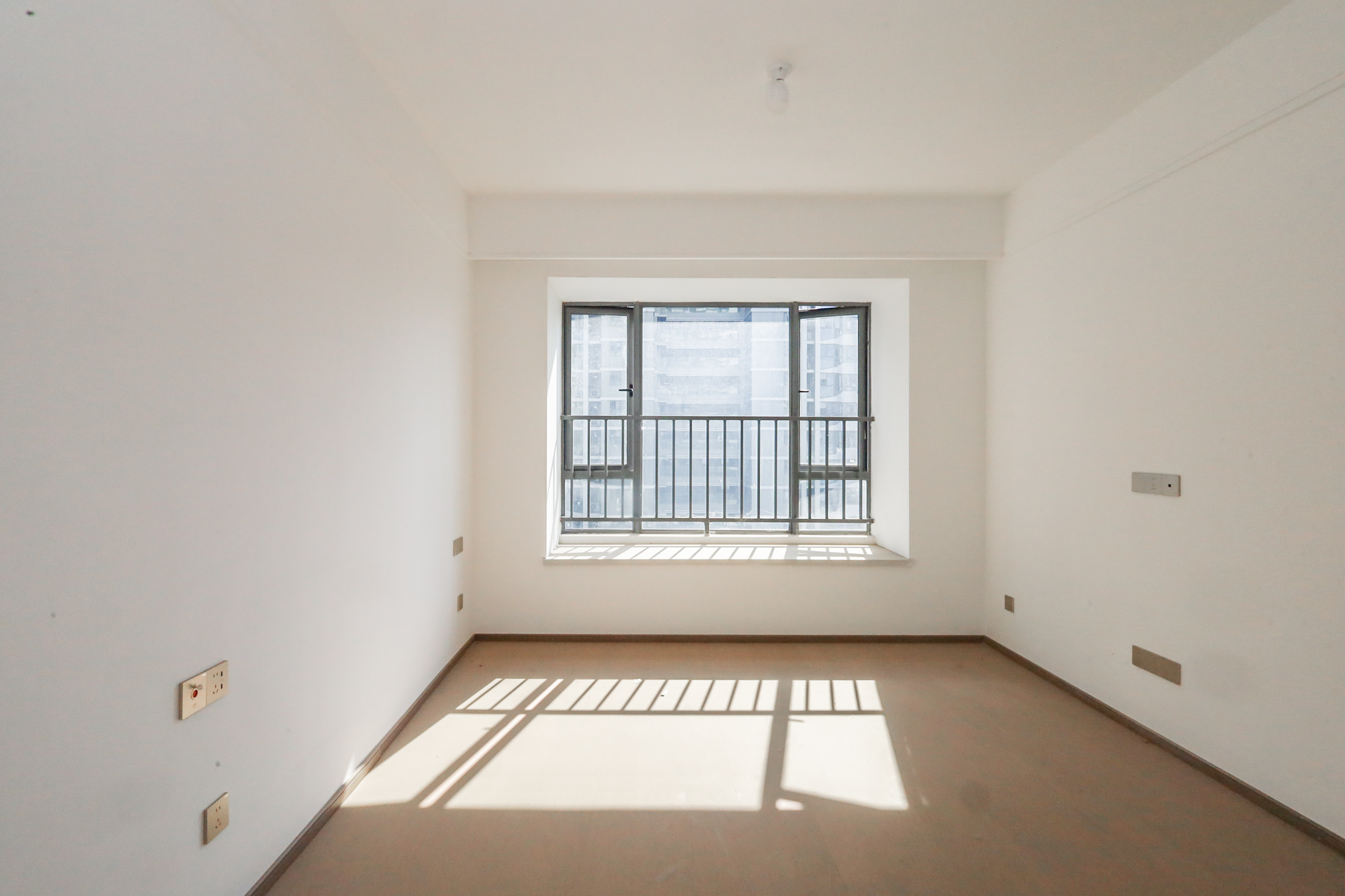 复地滨江金融中心 4室2厅2卫 280.0万 复地滨江金融中心 4室2厅2卫 280.0万卧室