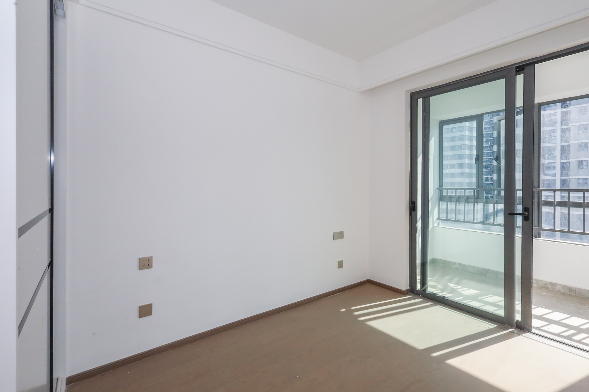 复地滨江金融中心 4室2厅2卫 280.0万 复地滨江金融中心 4室2厅2卫 280.0万卧室