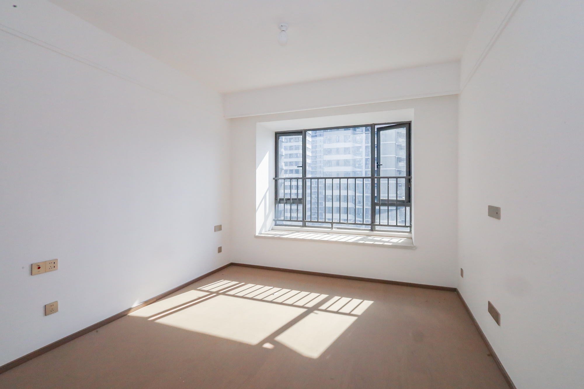 复地滨江金融中心 4室2厅2卫 280.0万 复地滨江金融中心 4室2厅2卫 280.0万卧室