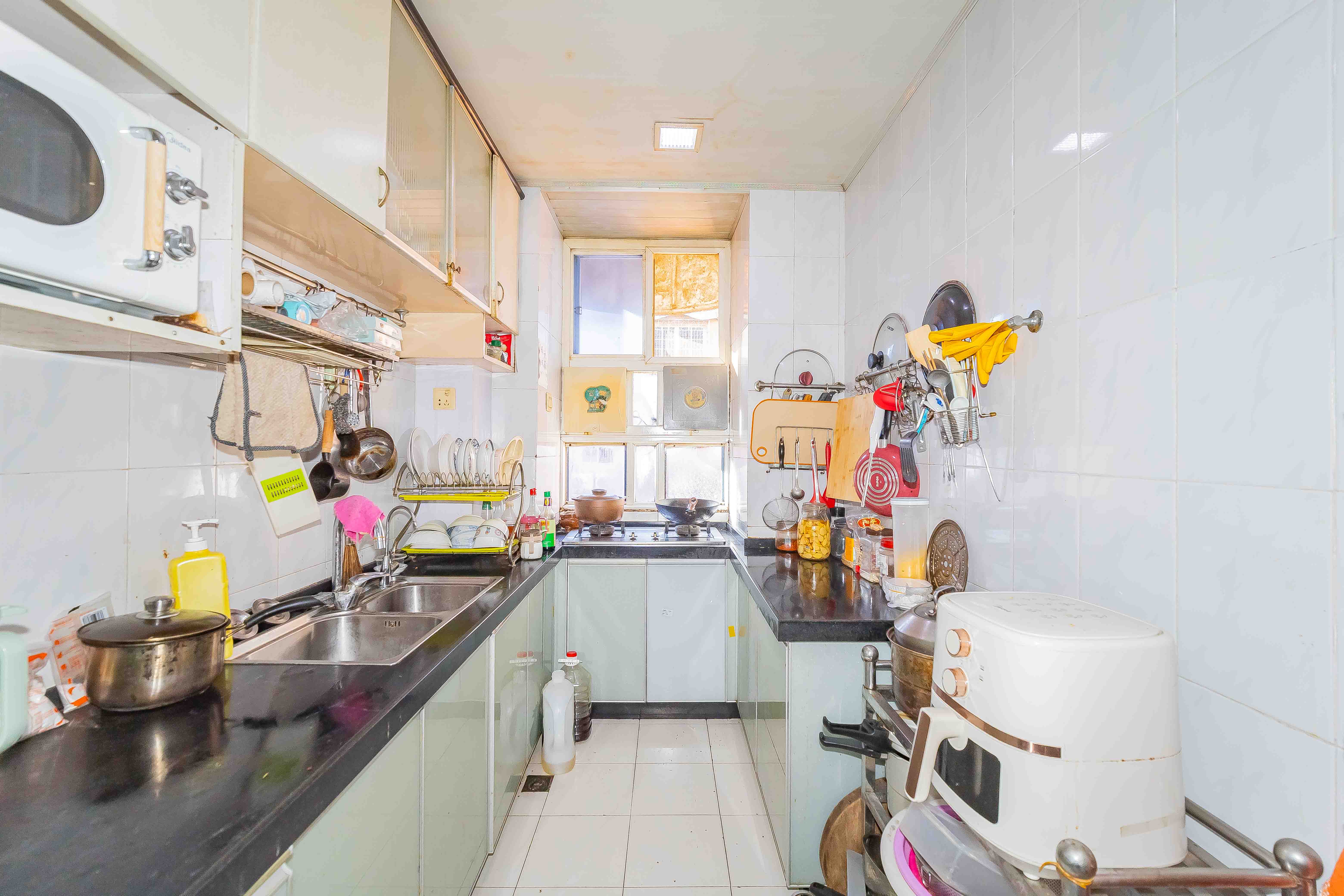 白沙苑 3室2厅2卫 68.0万 白沙苑 3室2厅2卫 68.0万厨房