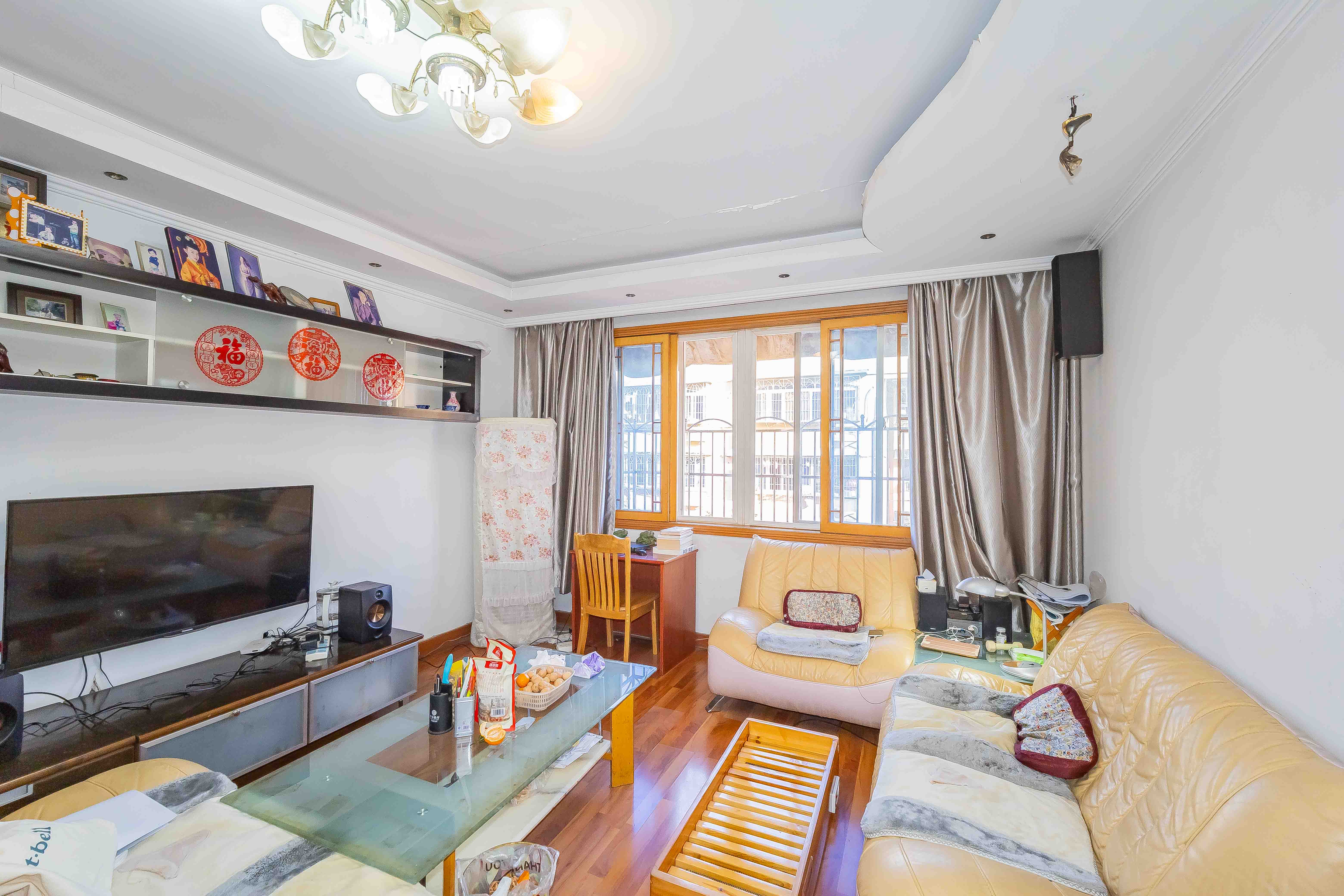 白沙苑 3室2厅2卫 68.0万 白沙苑 3室2厅2卫 68.0万客厅