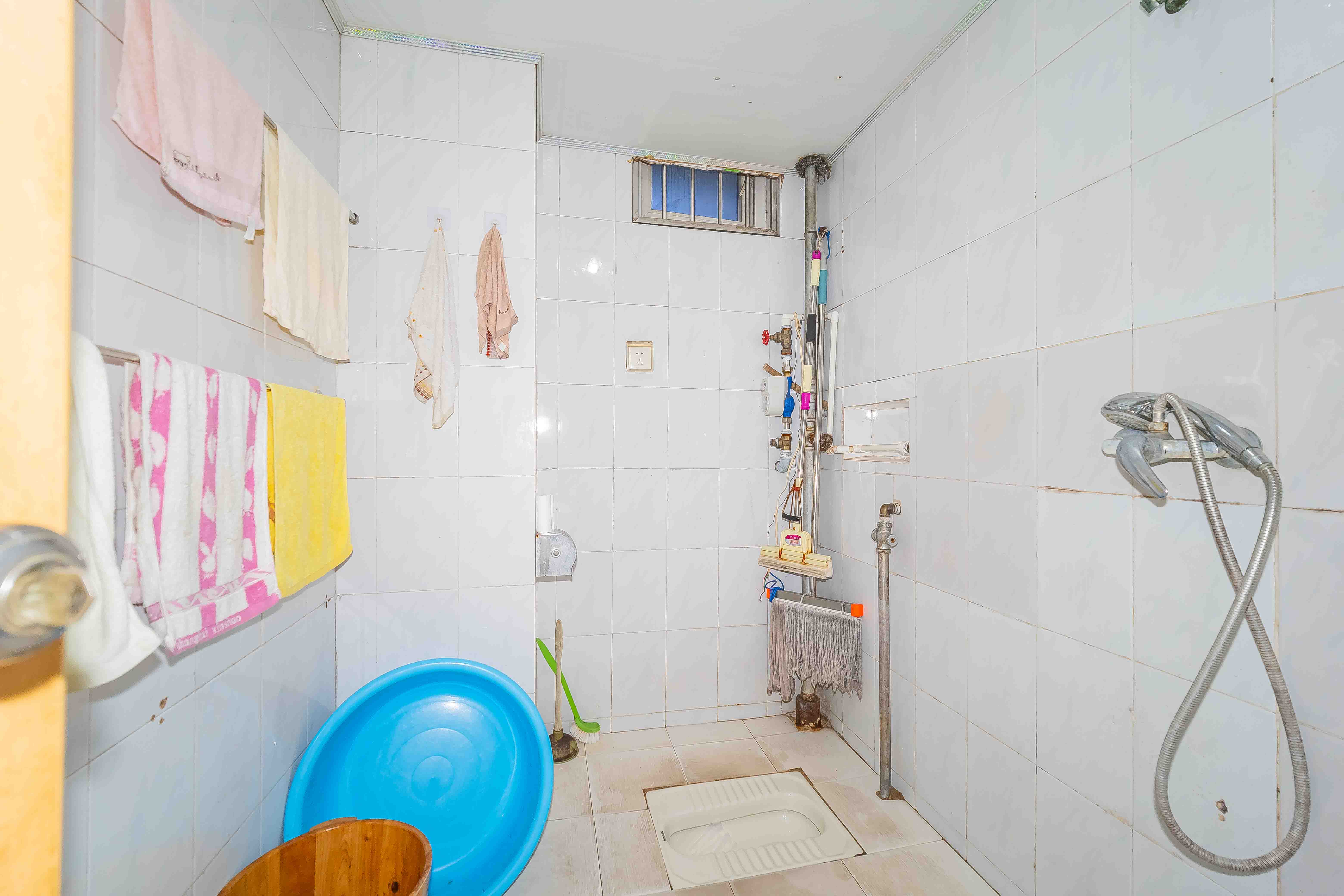 白沙苑 3室2厅2卫 68.0万 白沙苑 3室2厅2卫 68.0万卫生间