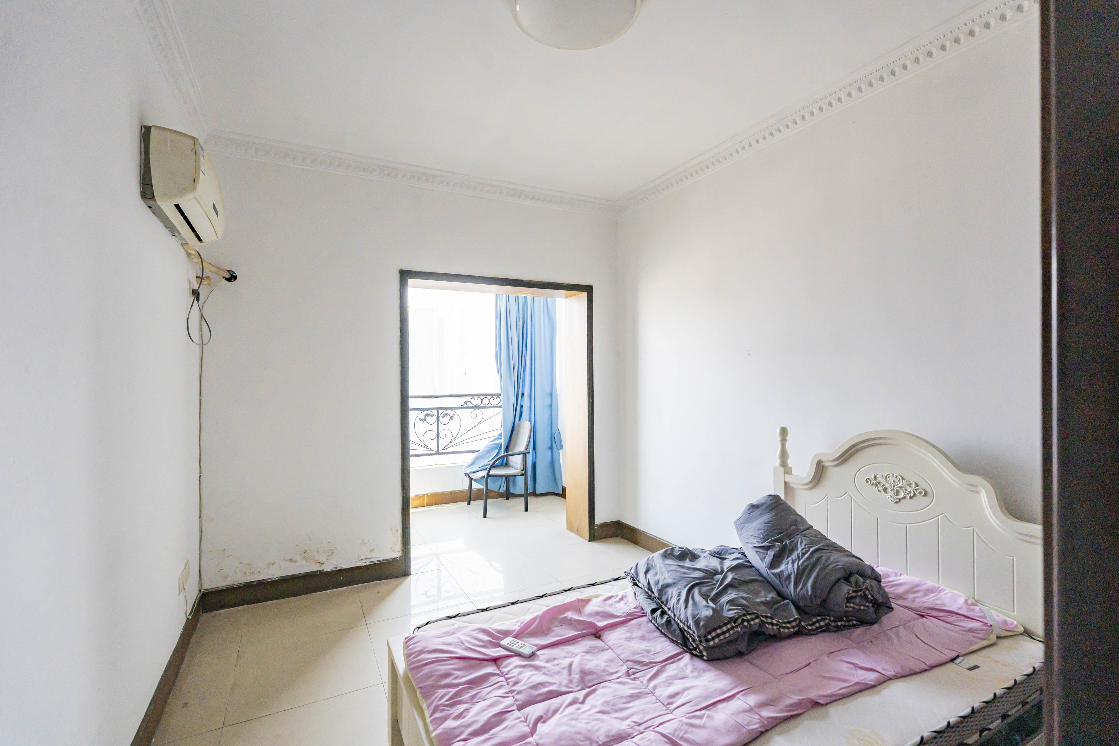 欧陆经典  2室2厅1卫    100.0万 欧陆经典  2室2厅1卫    100.0万卧室