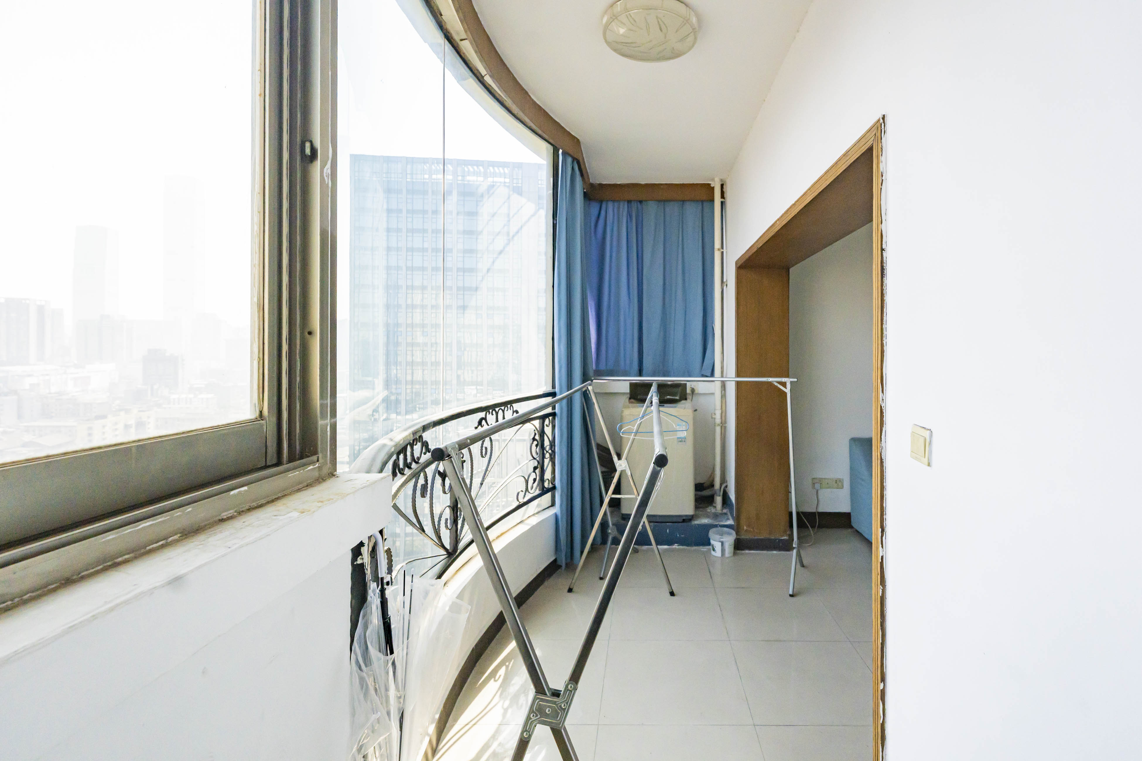 欧陆经典  2室2厅1卫    100.0万 欧陆经典  2室2厅1卫    100.0万阳台