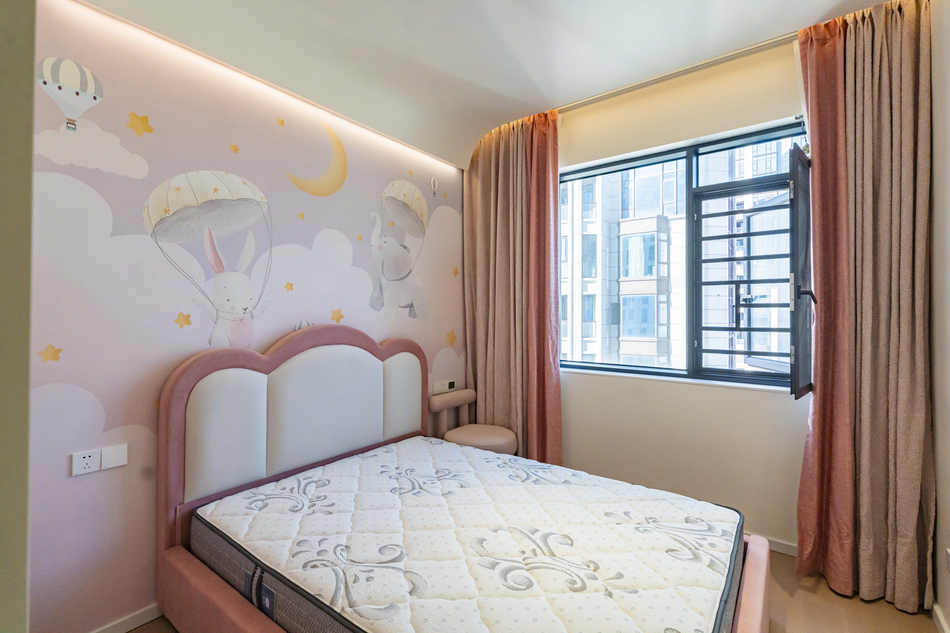 富兴时代御城 4室2厅4卫 380.0万 富兴时代御城 4室2厅4卫 380.0万卧室