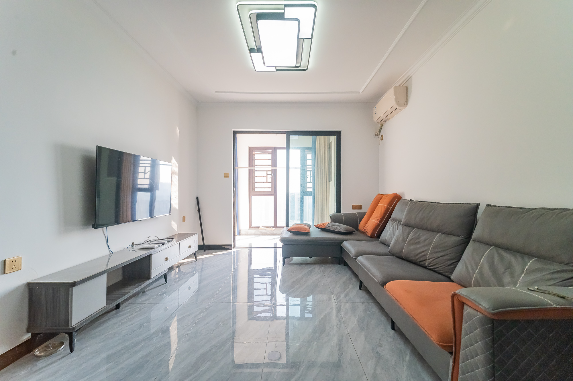 新城悦隽  3室2厅2卫    86.8万 新城悦隽  3室2厅2卫    86.8万