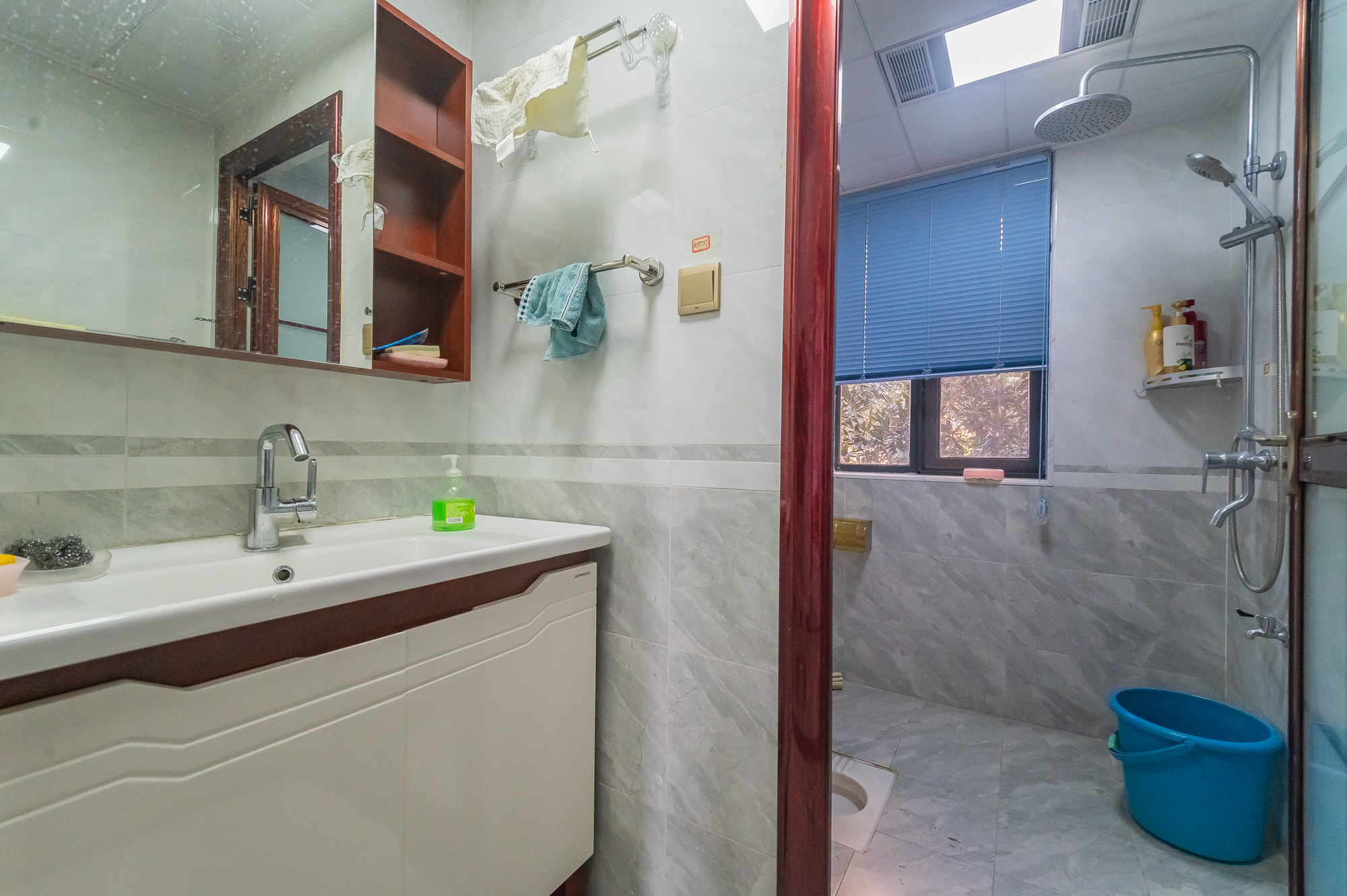 深业睿城  4室2厅2卫    107.0万 深业睿城  4室2厅2卫    107.0万卫生间