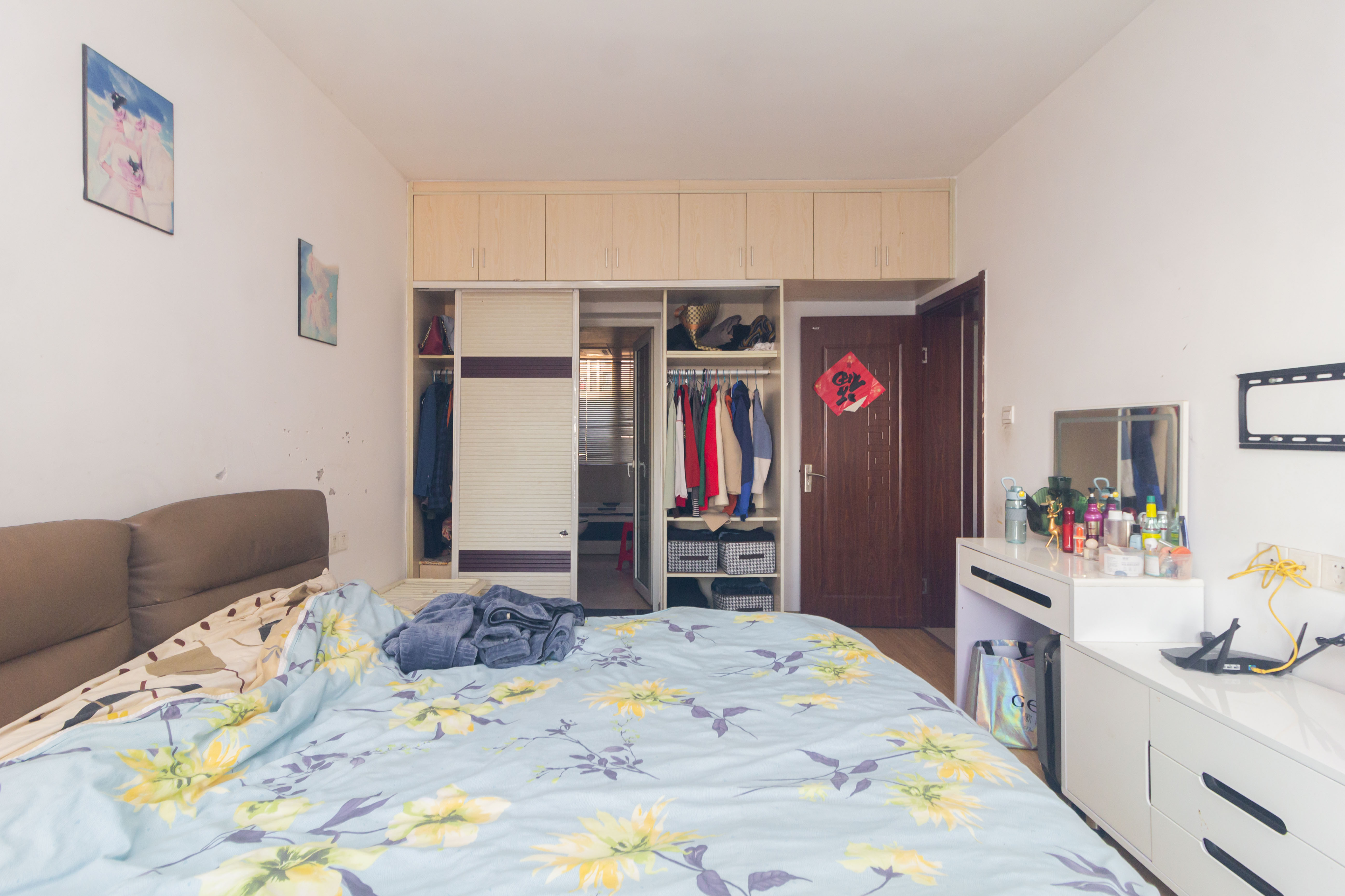 旭辉华庭 4室2厅2卫 65.8万 旭辉华庭 4室2厅2卫 65.8万卧室