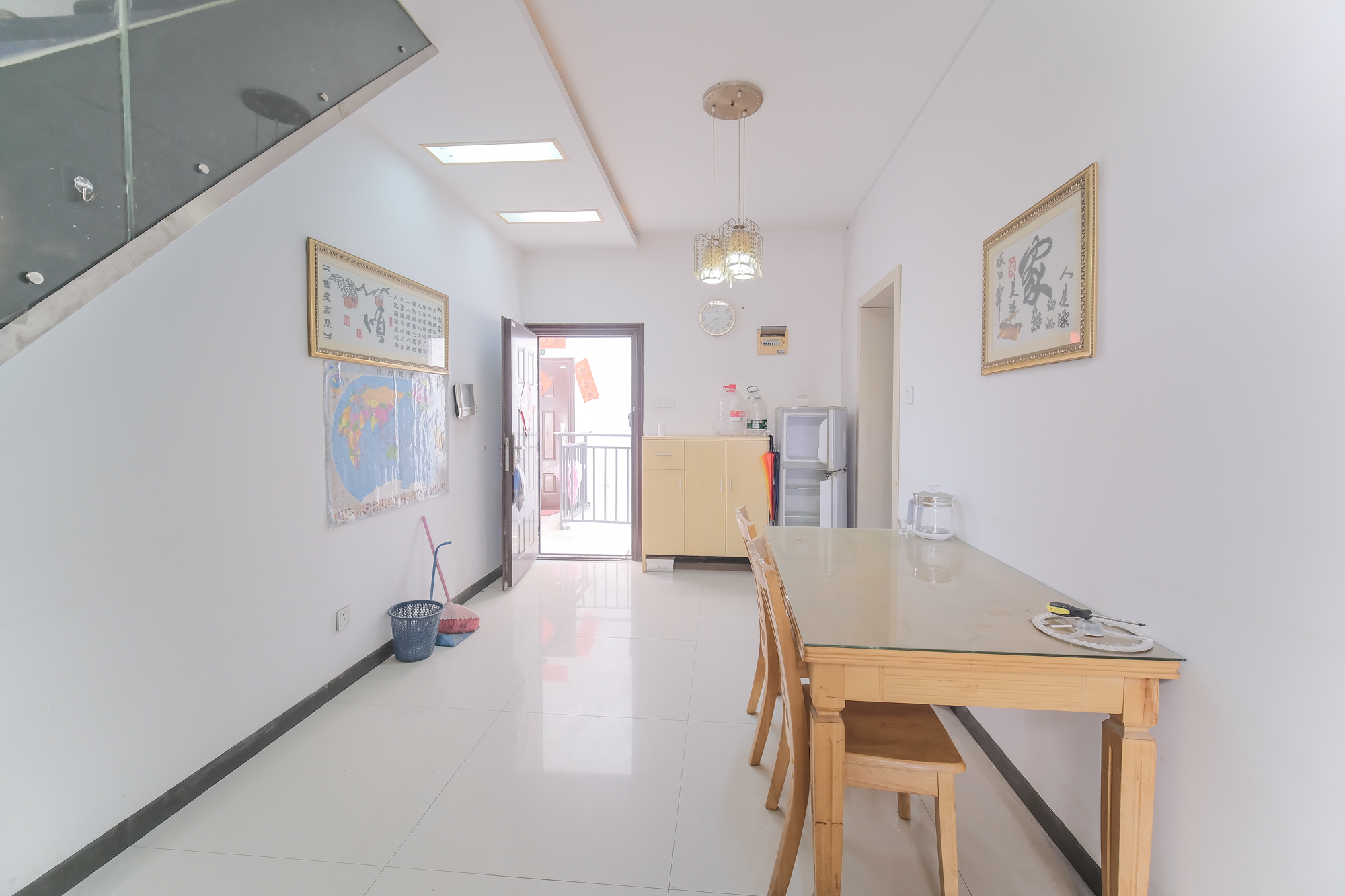 山水湾  2室2厅1卫    36.8万 山水湾  2室2厅1卫    36.8万客厅