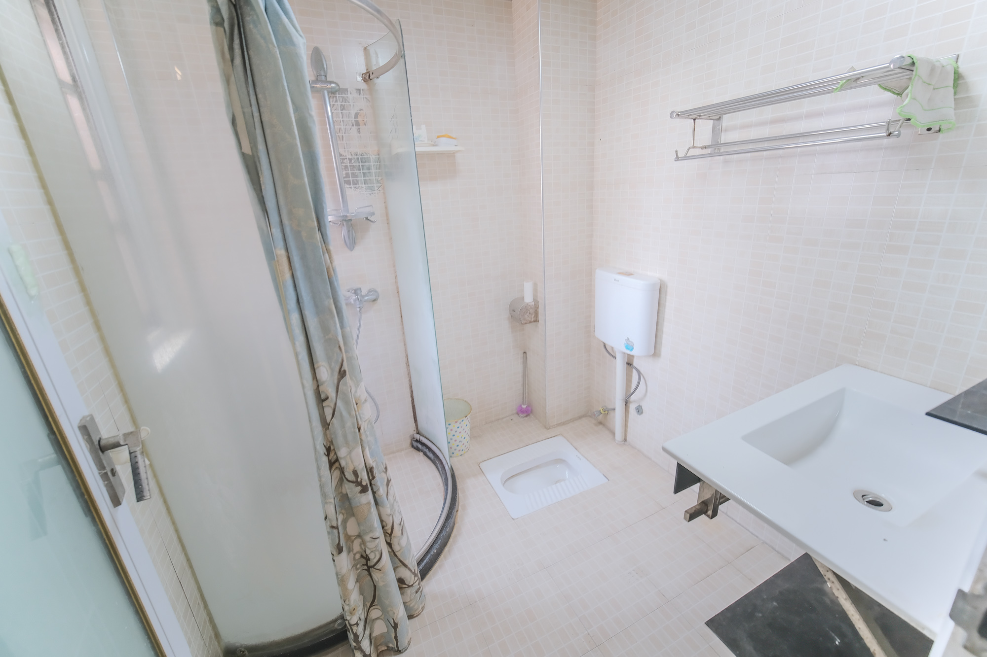 山水湾  2室2厅1卫    36.8万 山水湾  2室2厅1卫    36.8万卫生间