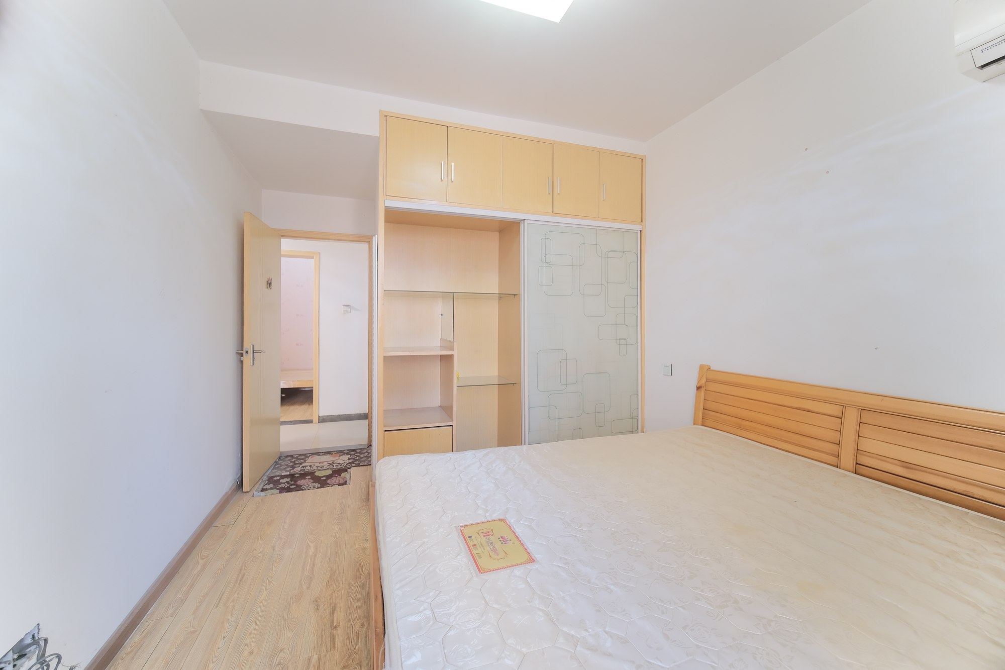 山水湾  2室2厅1卫    36.8万 山水湾  2室2厅1卫    36.8万卧室