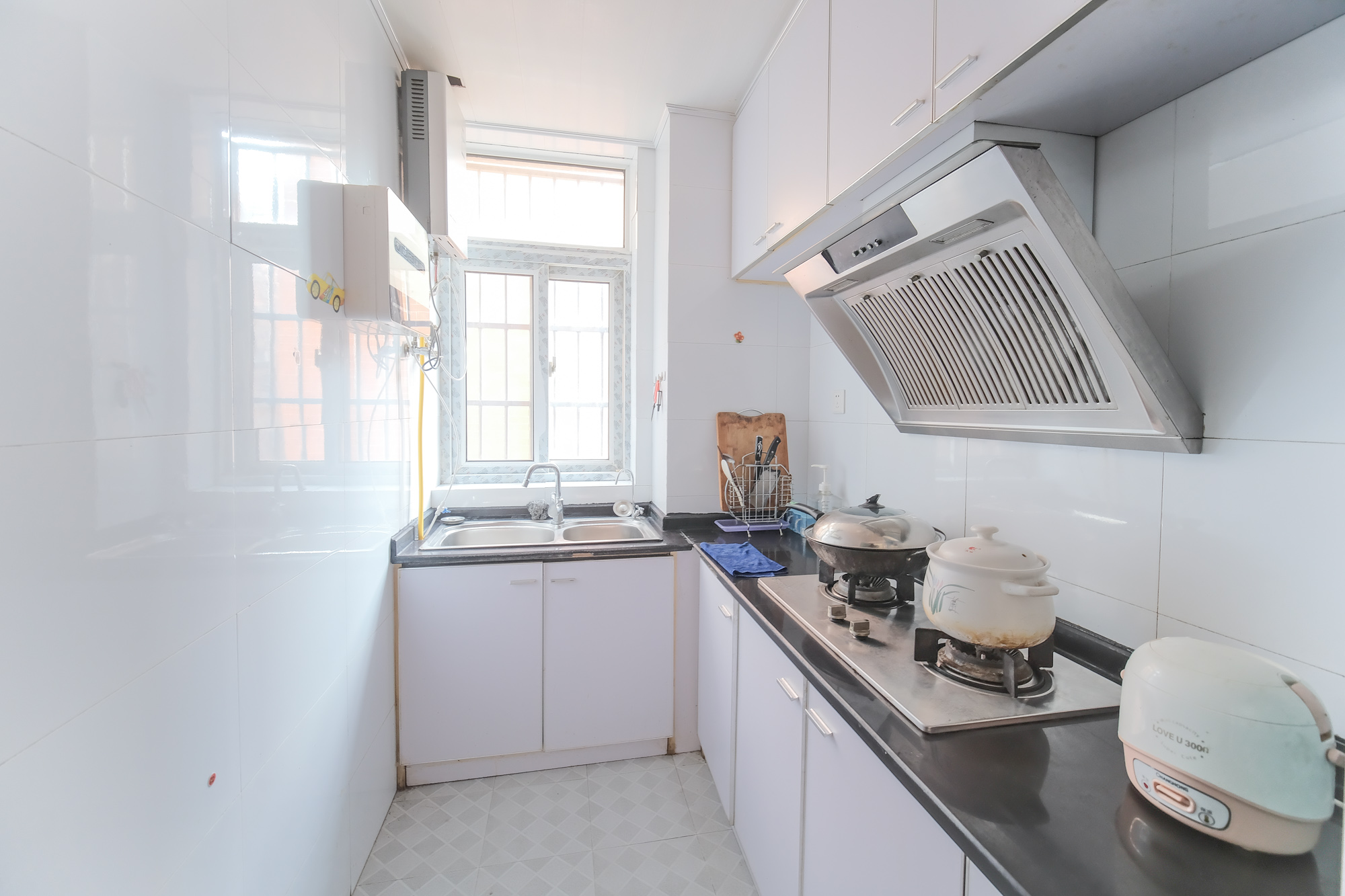 山水湾 2室2厅1卫 33.0万 山水湾 2室2厅1卫 33.0万厨房