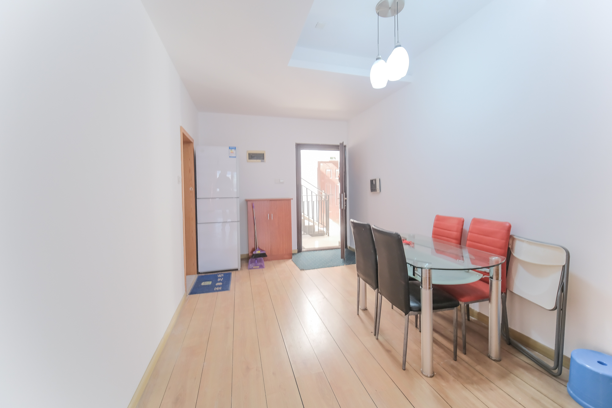 山水湾 2室2厅1卫 33.0万 山水湾 2室2厅1卫 33.0万客厅