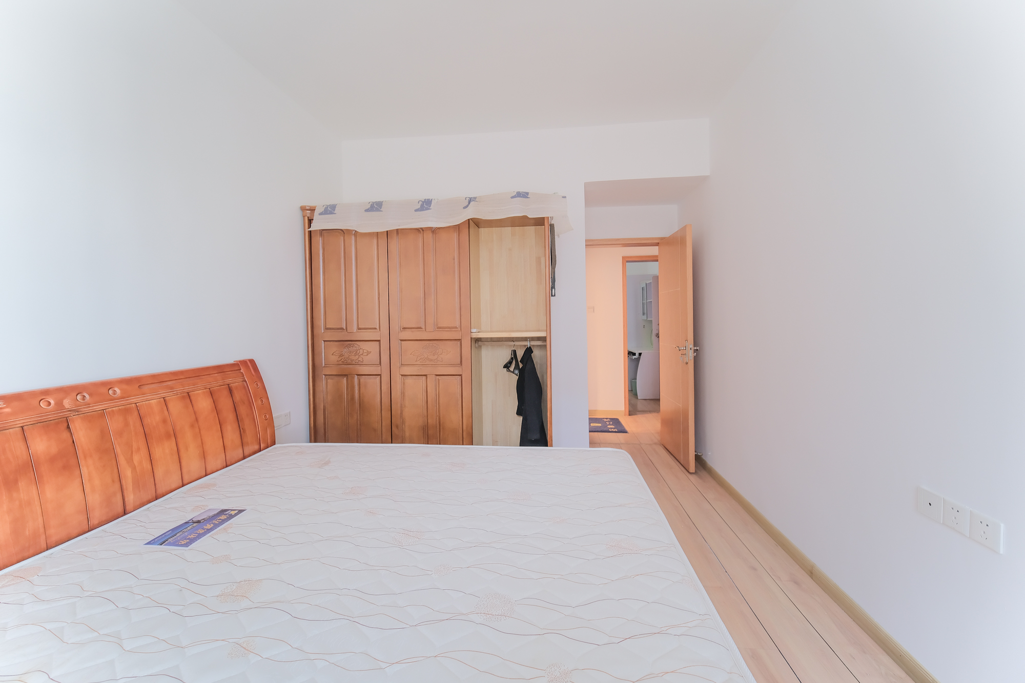 山水湾 2室2厅1卫 33.0万 山水湾 2室2厅1卫 33.0万卧室