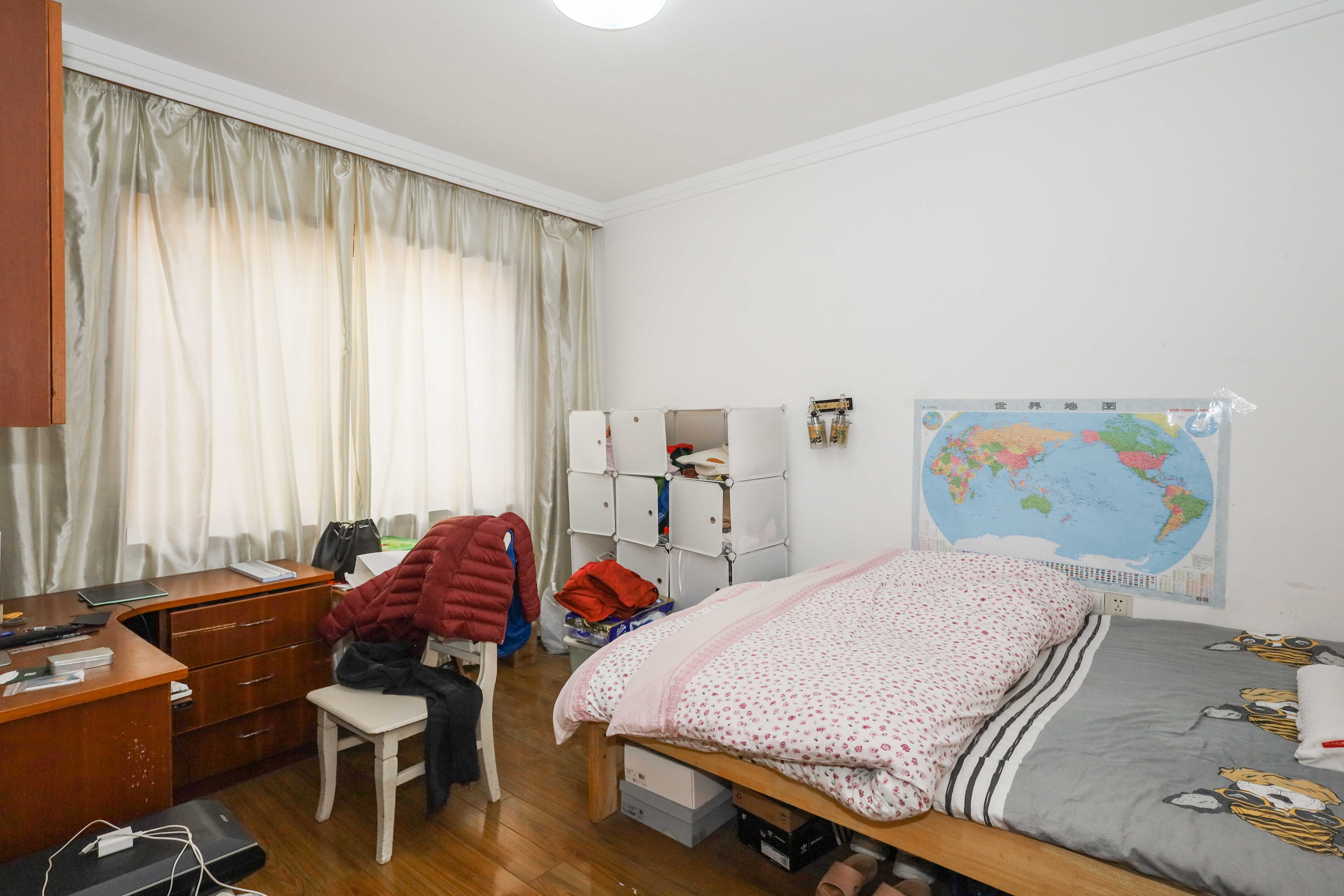 雷锋机电市场一期  3室2厅2卫    58.0万 雷锋机电市场一期  3室2厅2卫    58.0万卧室