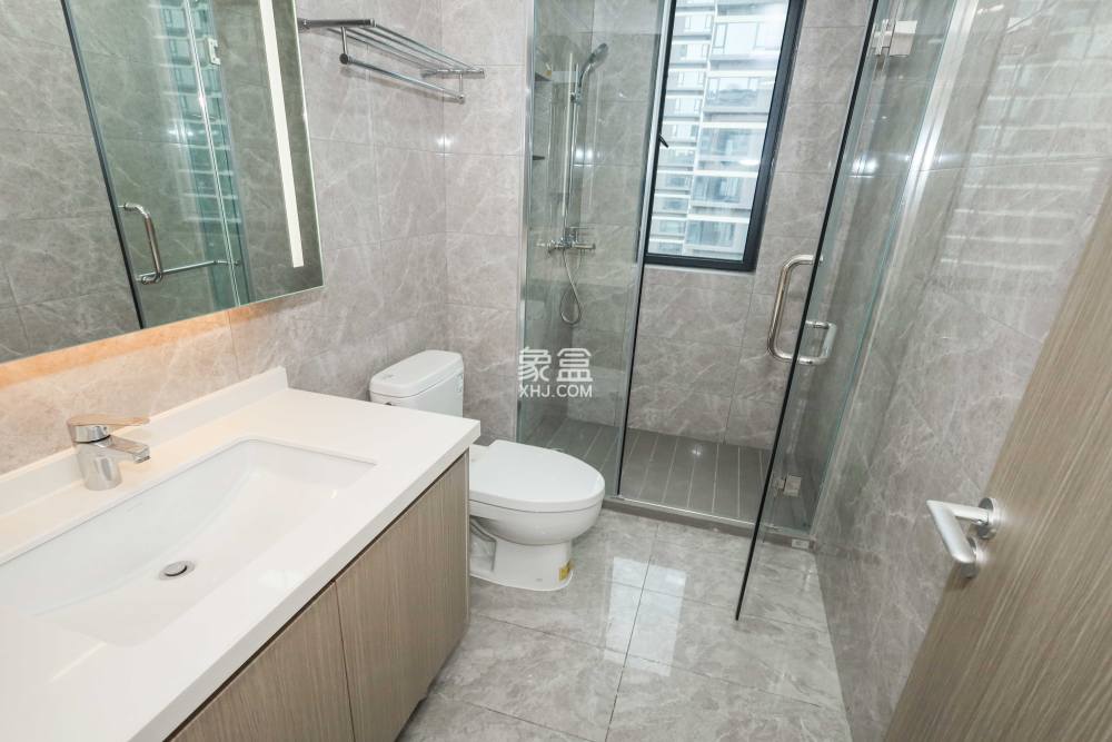 旭輝鉑宸府  4室2廳2衛(wèi)   195.00萬