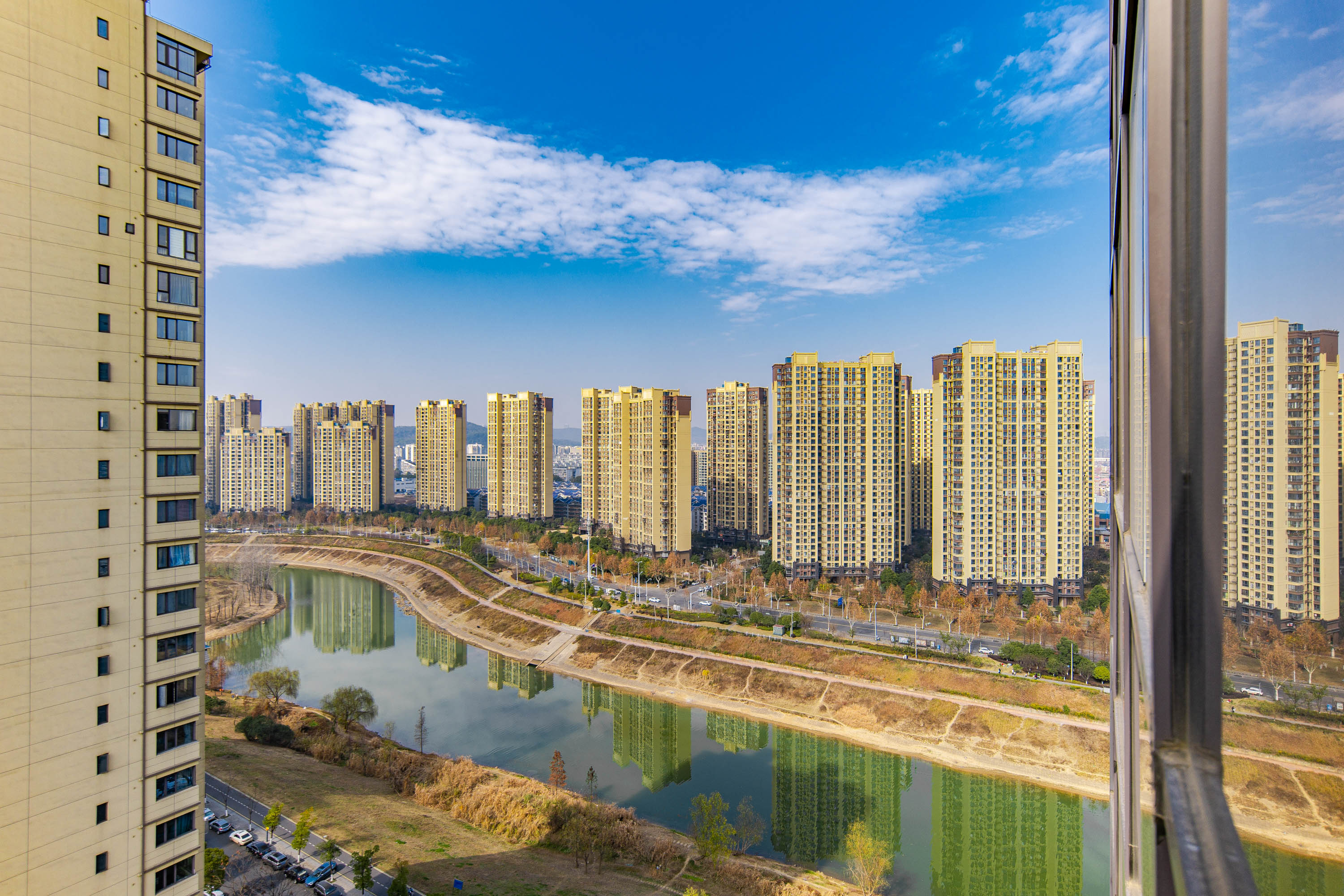 奥克斯滨仕花园（奥克斯洋湖广场/奥克斯中心）  1室1厅1卫   33.00万其他