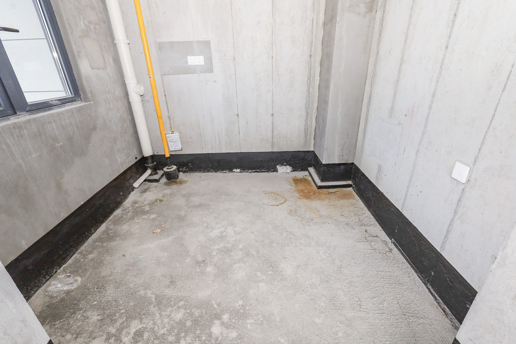 轨道中建麓江府  4室2厅2卫   235.00万厨房