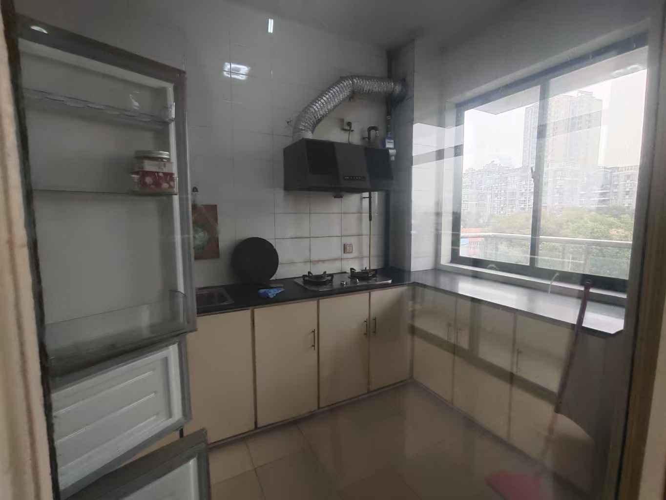 海创明珠花园 4室2厅2卫 70.0万 海创明珠花园 4室2厅2卫 70.0万室内图