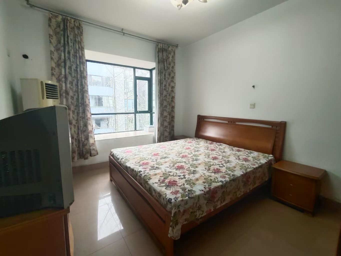 海创明珠花园 4室2厅2卫 70.0万 海创明珠花园 4室2厅2卫 70.0万室内图