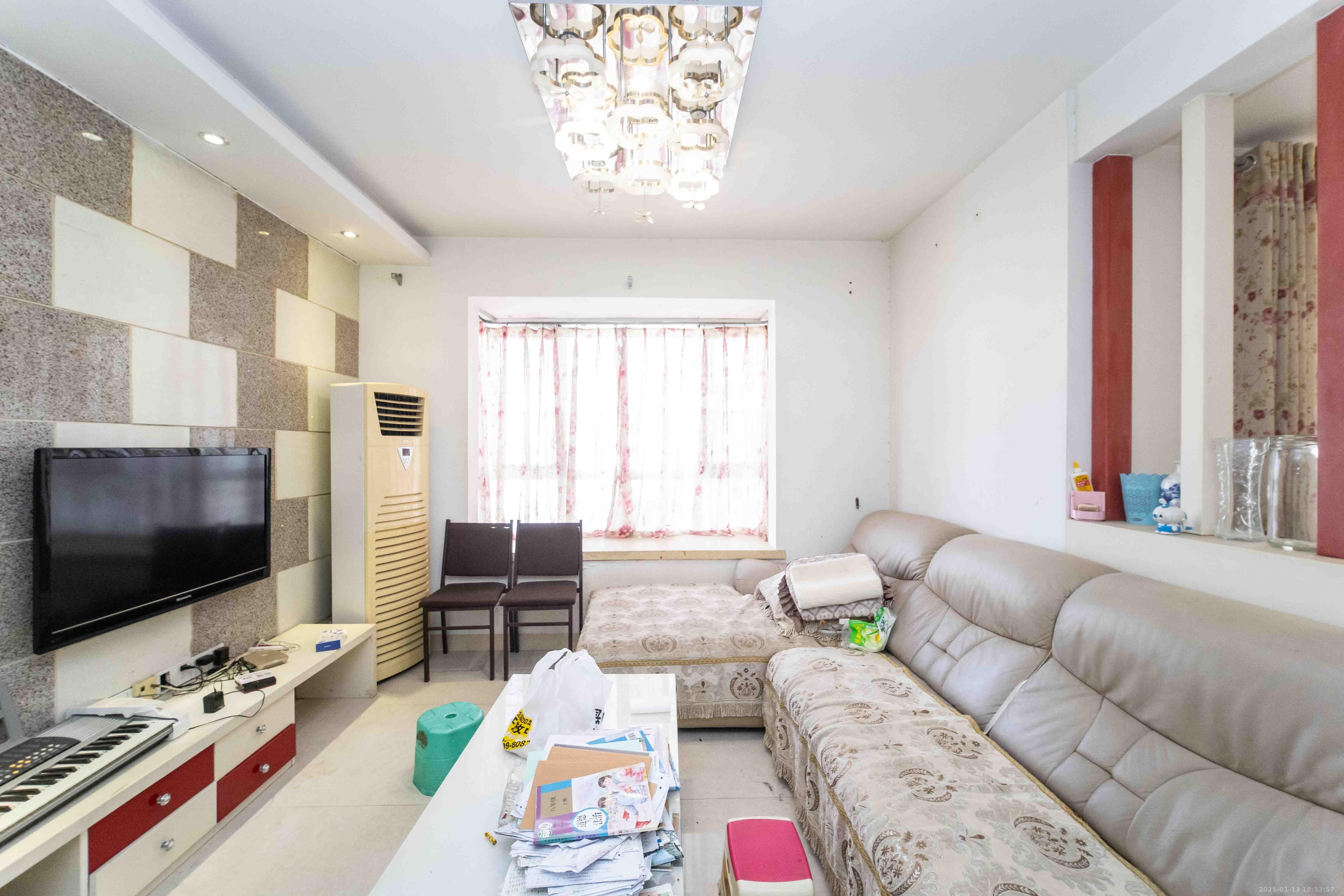 芙蓉上河图 3室2厅1卫 2800.0元/月 芙蓉上河图 3室2厅1卫 2800.0元/月室内图