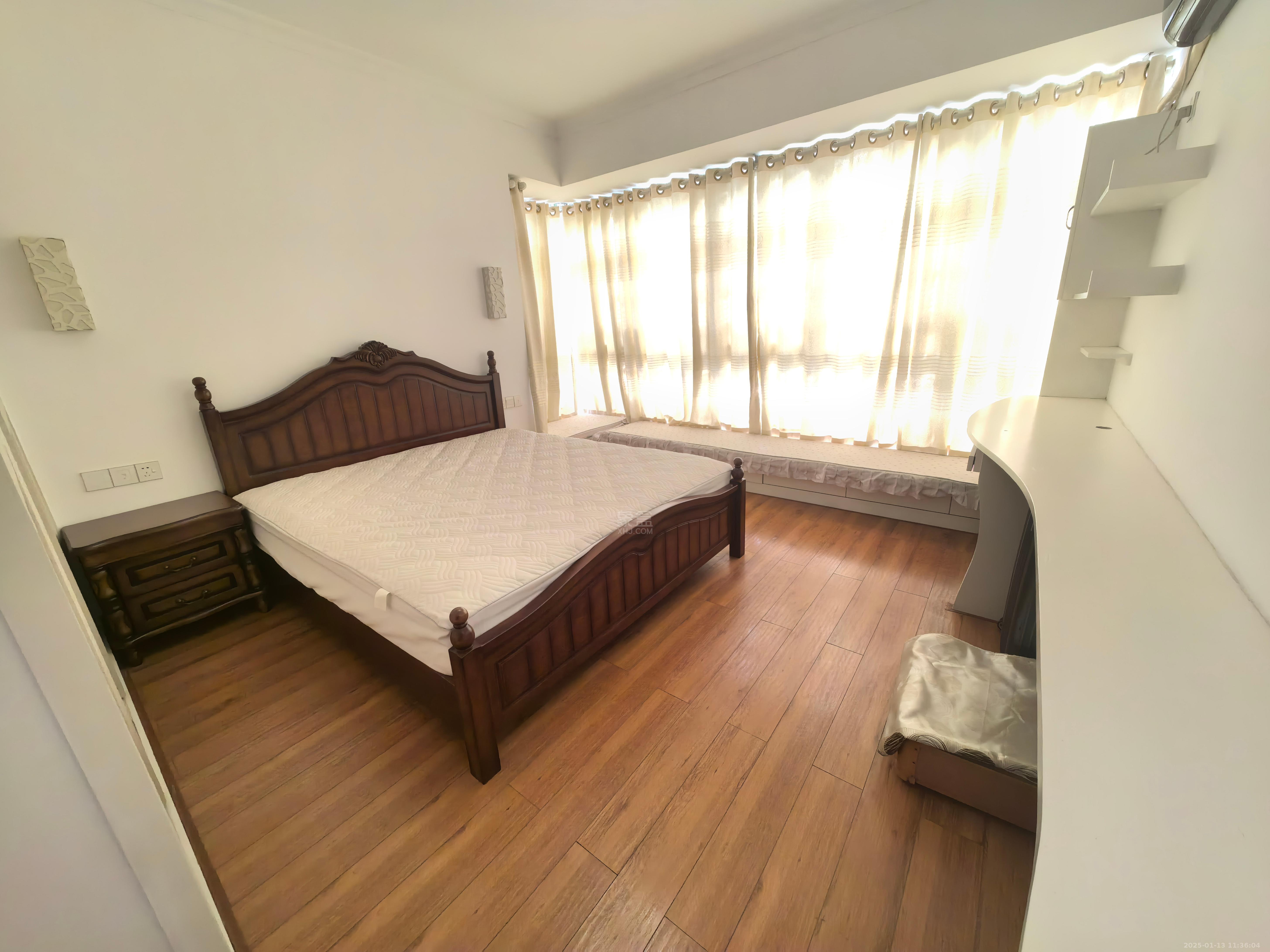 印象华都 3室2厅2卫 1600.0元/月 印象华都 3室2厅2卫 1600.0元/月室内图