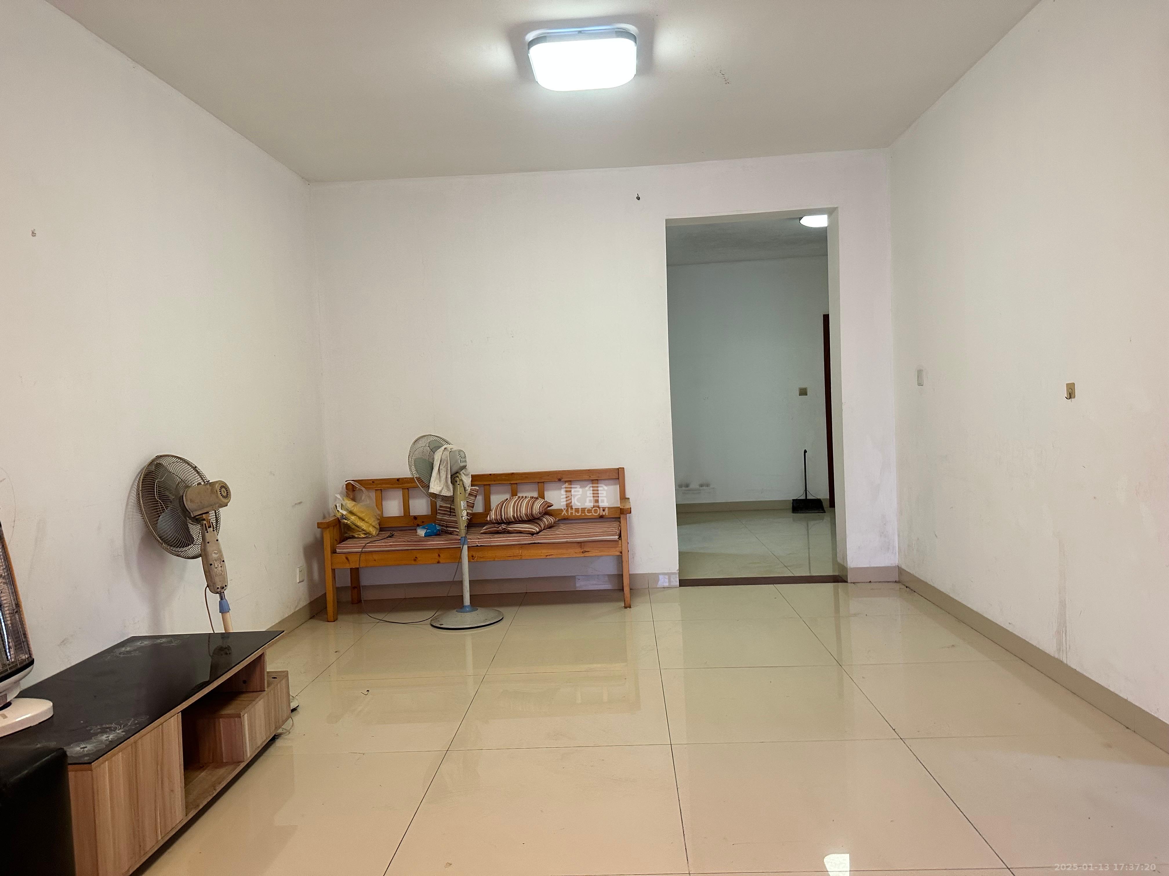 润和紫郡一期  2室2厅1卫    1600.0元/月室内图