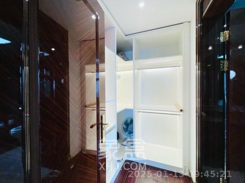 中隆国际嘉熙中心 3室2厅2卫 7500.0元/月 中隆国际嘉熙中心 3室2厅2卫 7500.0元/月室内图