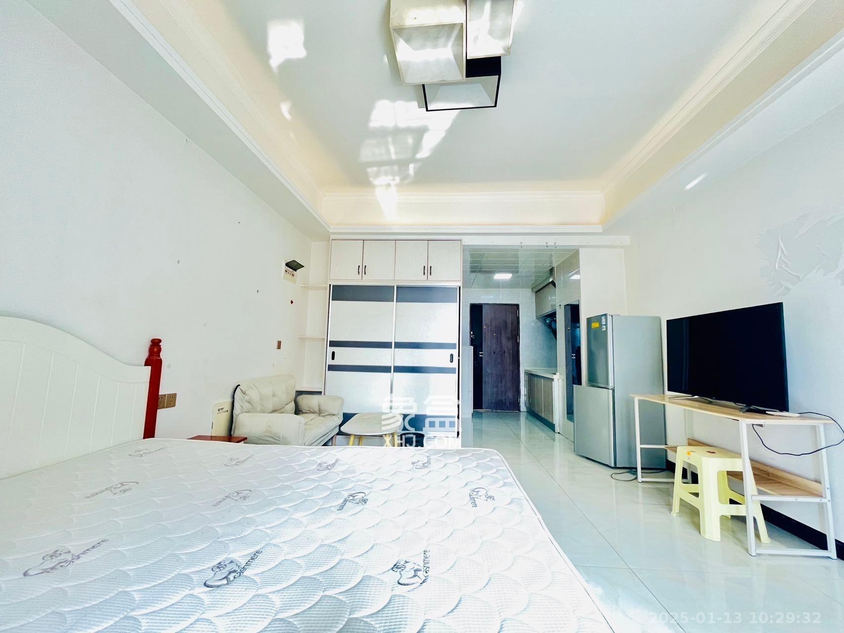 新世界广场 1室1厅1卫 1600.0元/月 新世界广场 1室1厅1卫 1600.0元/月室内图