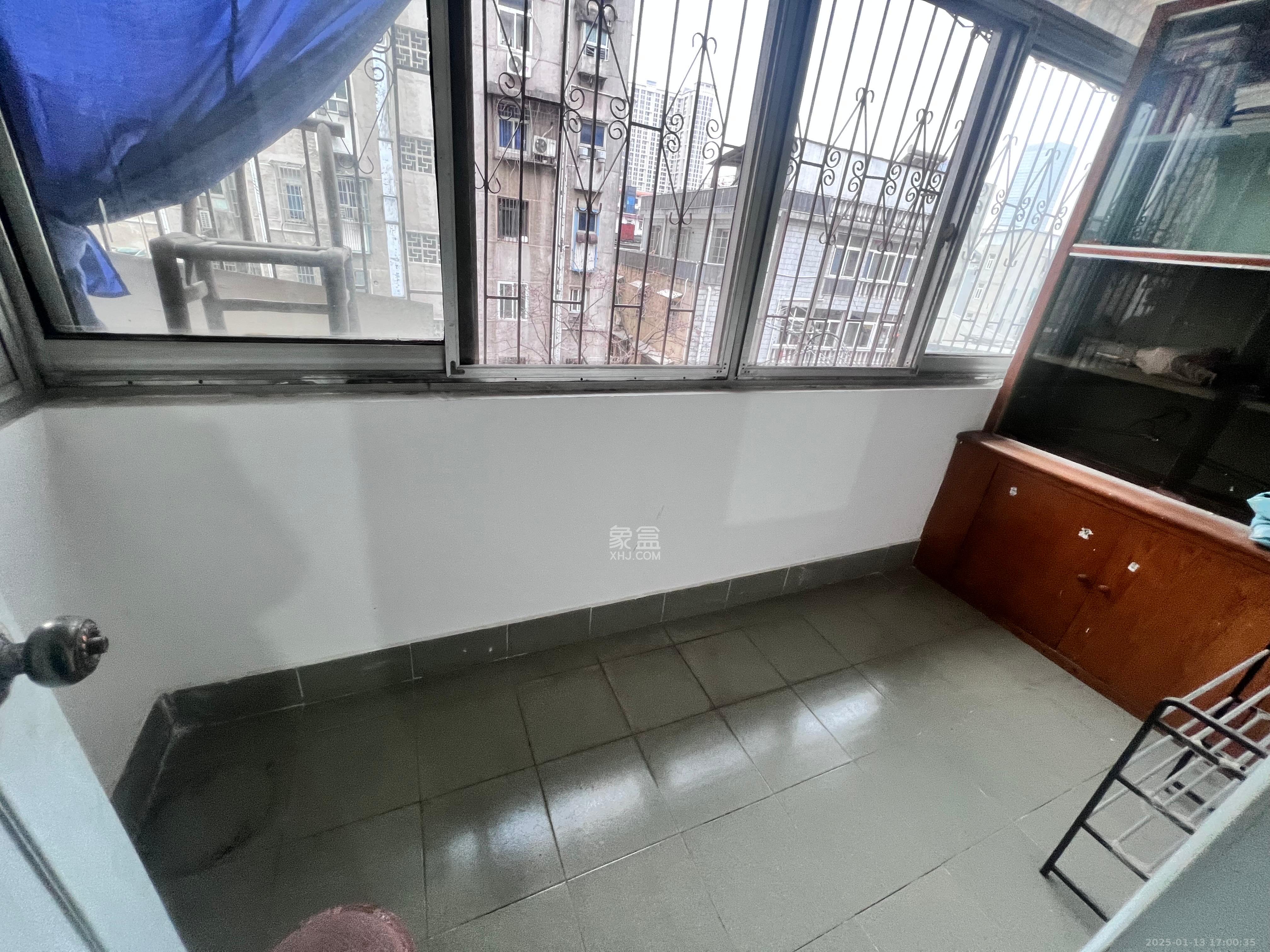 学宫街散盘 2室2厅1卫 2000.0元/月 学宫街散盘 2室2厅1卫 2000.0元/月室内图