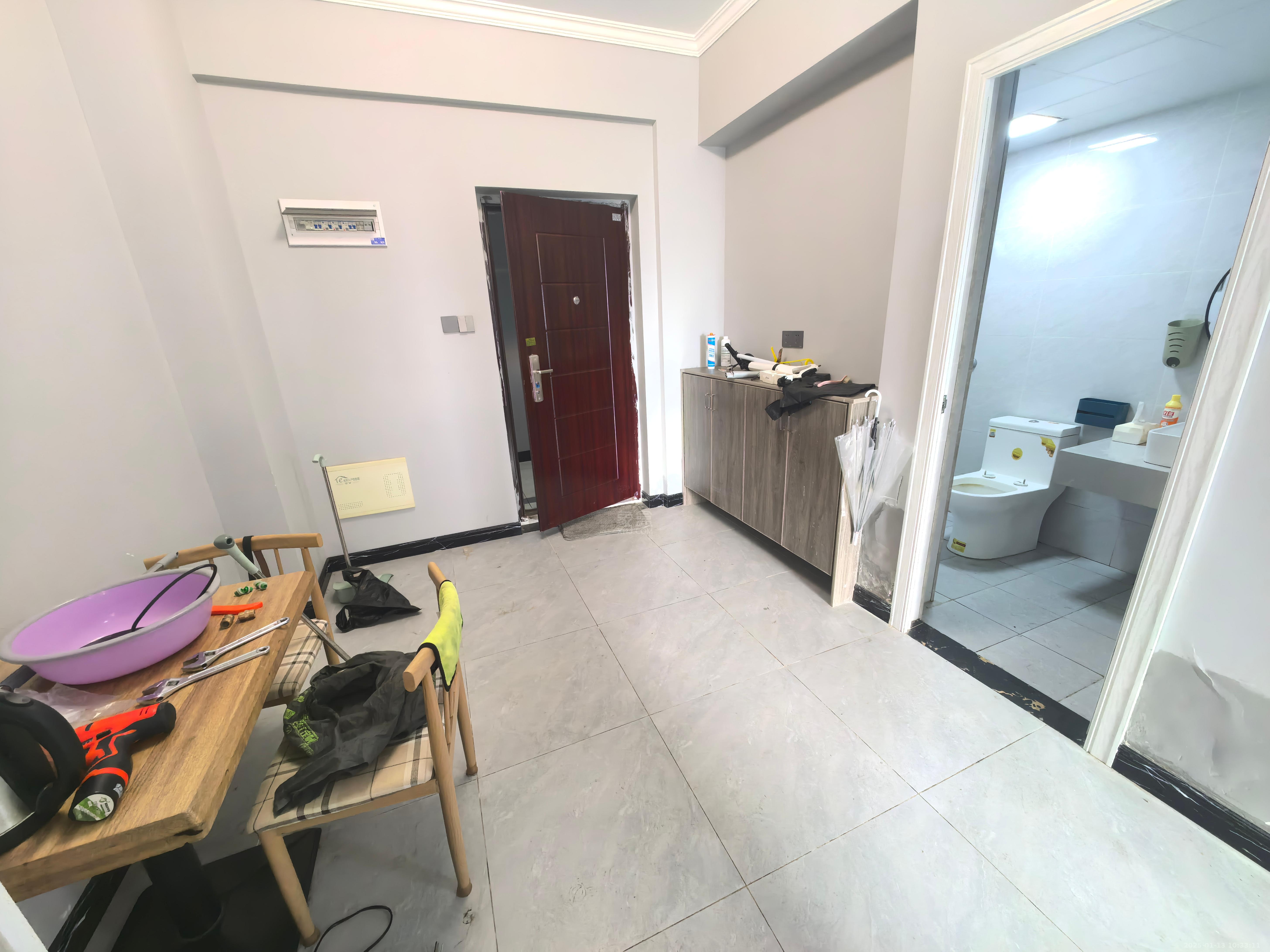 凯风珑城 1室1厅1卫 1100.0元/月 凯风珑城 1室1厅1卫 1100.0元/月室内图